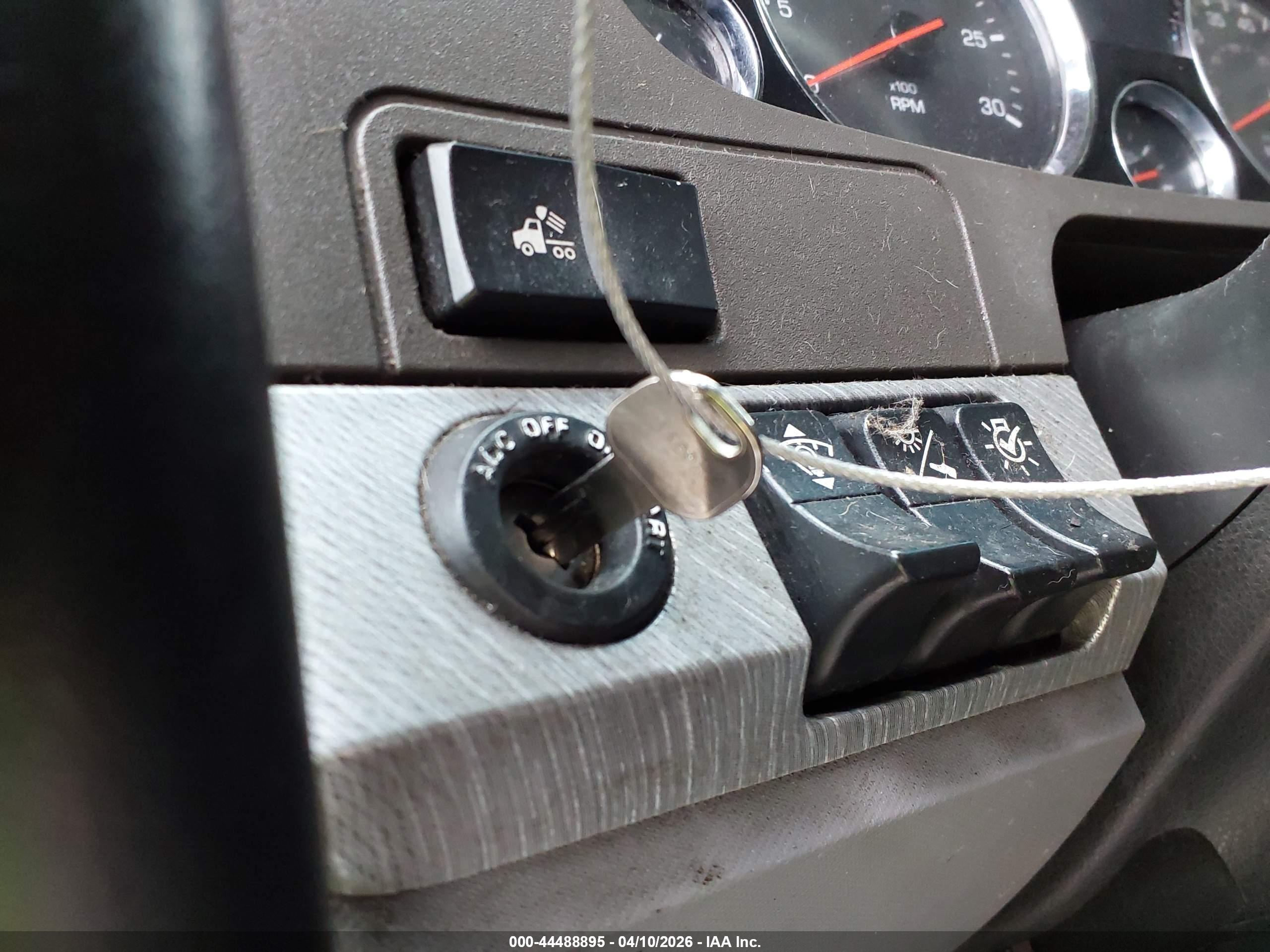 KENWORTH T680 image 11