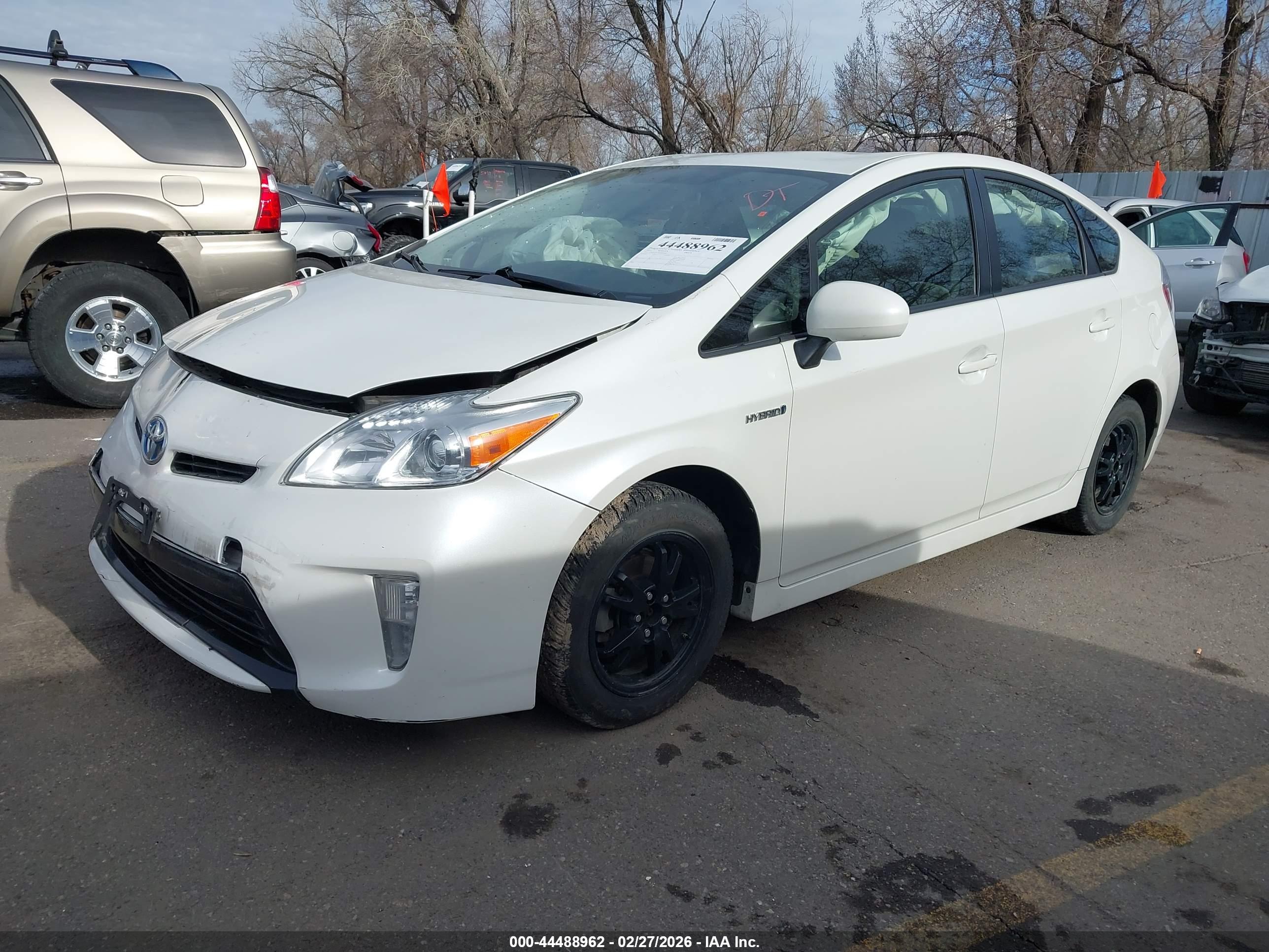 TOYOTA PRIUS image 2