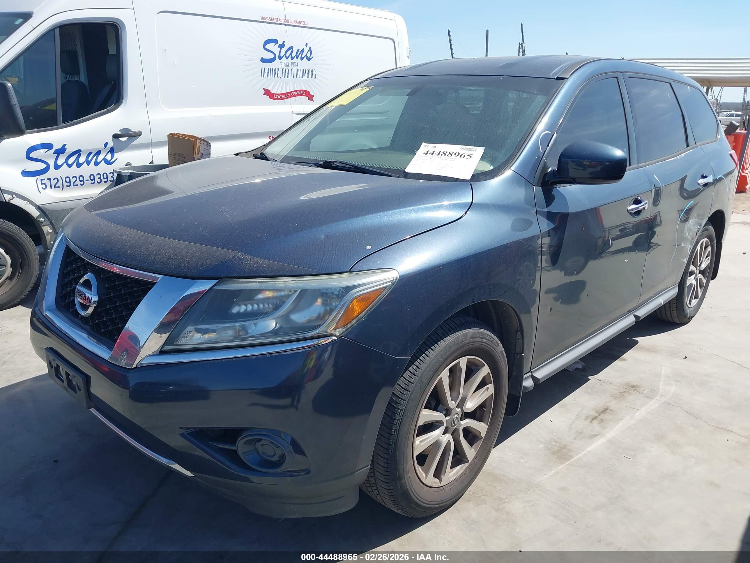 NISSAN PATHFINDER image 2