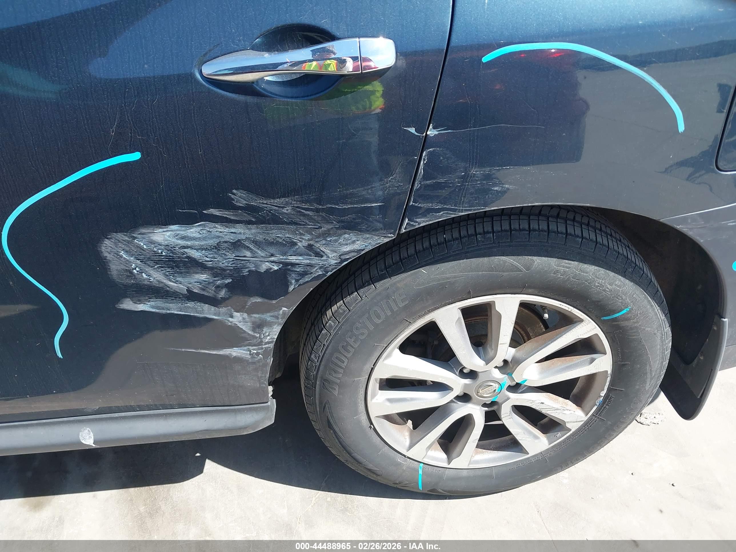 NISSAN PATHFINDER image 6
