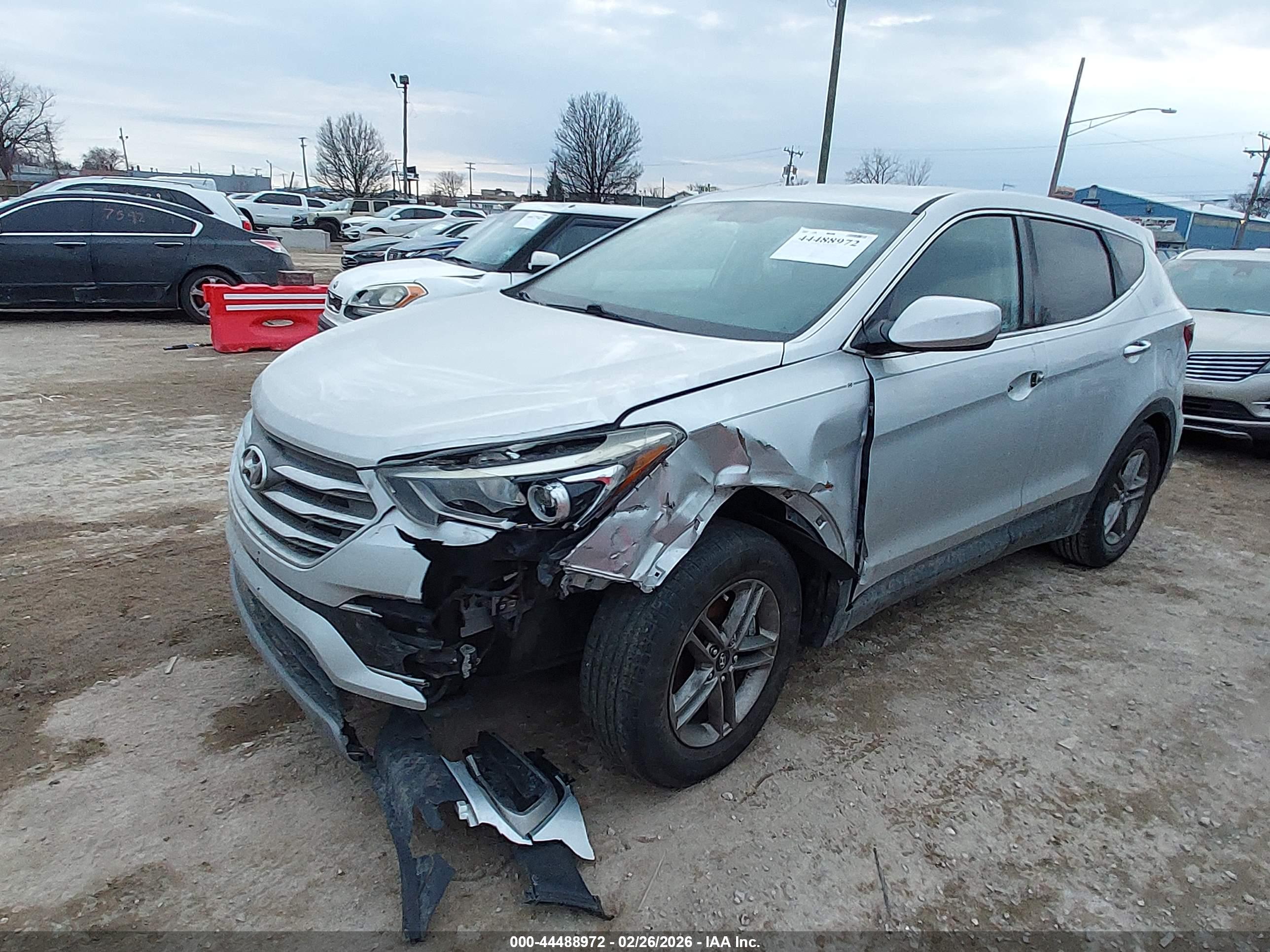 HYUNDAI SANTA image 2