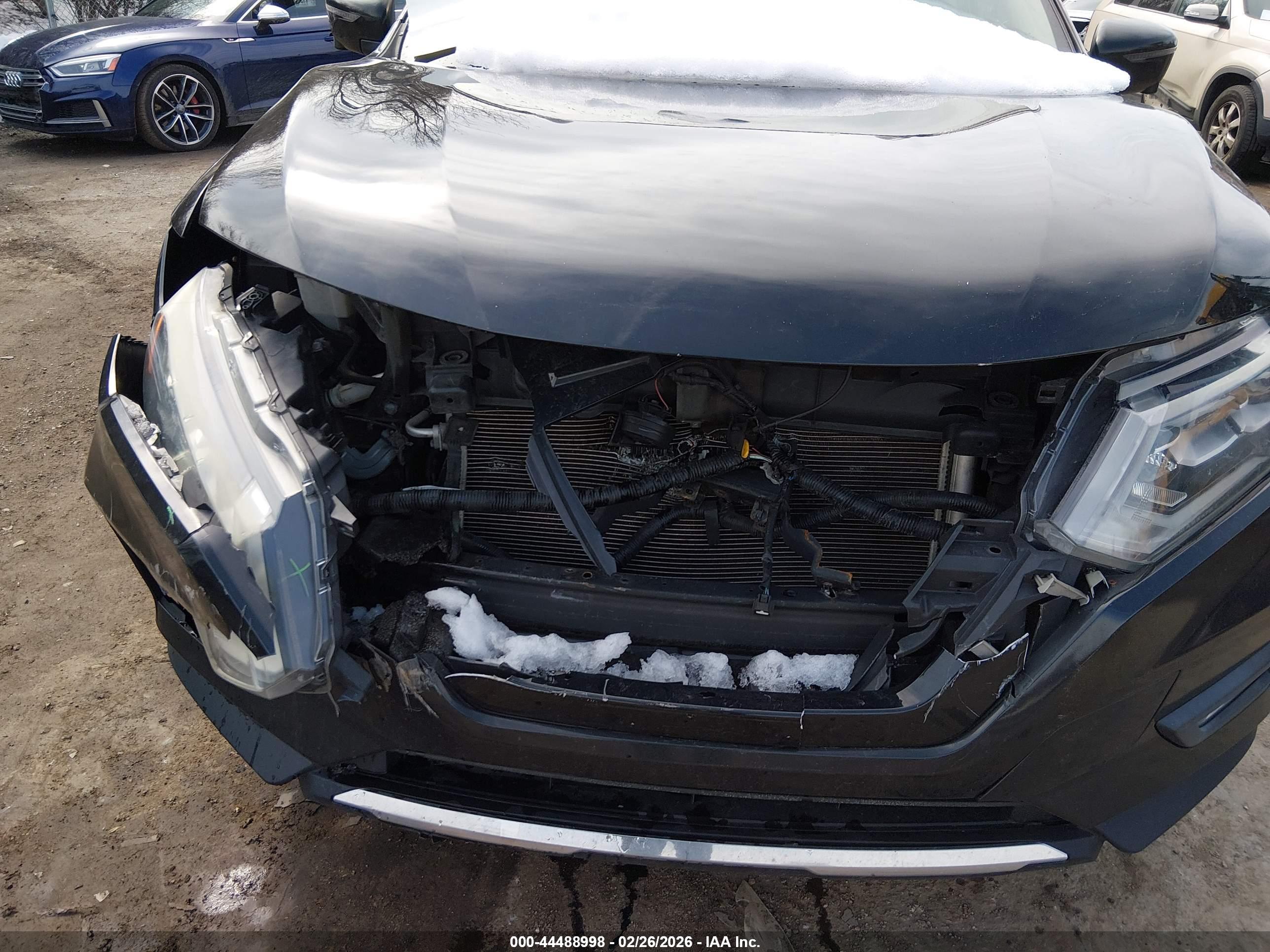 NISSAN ROGUE image 6