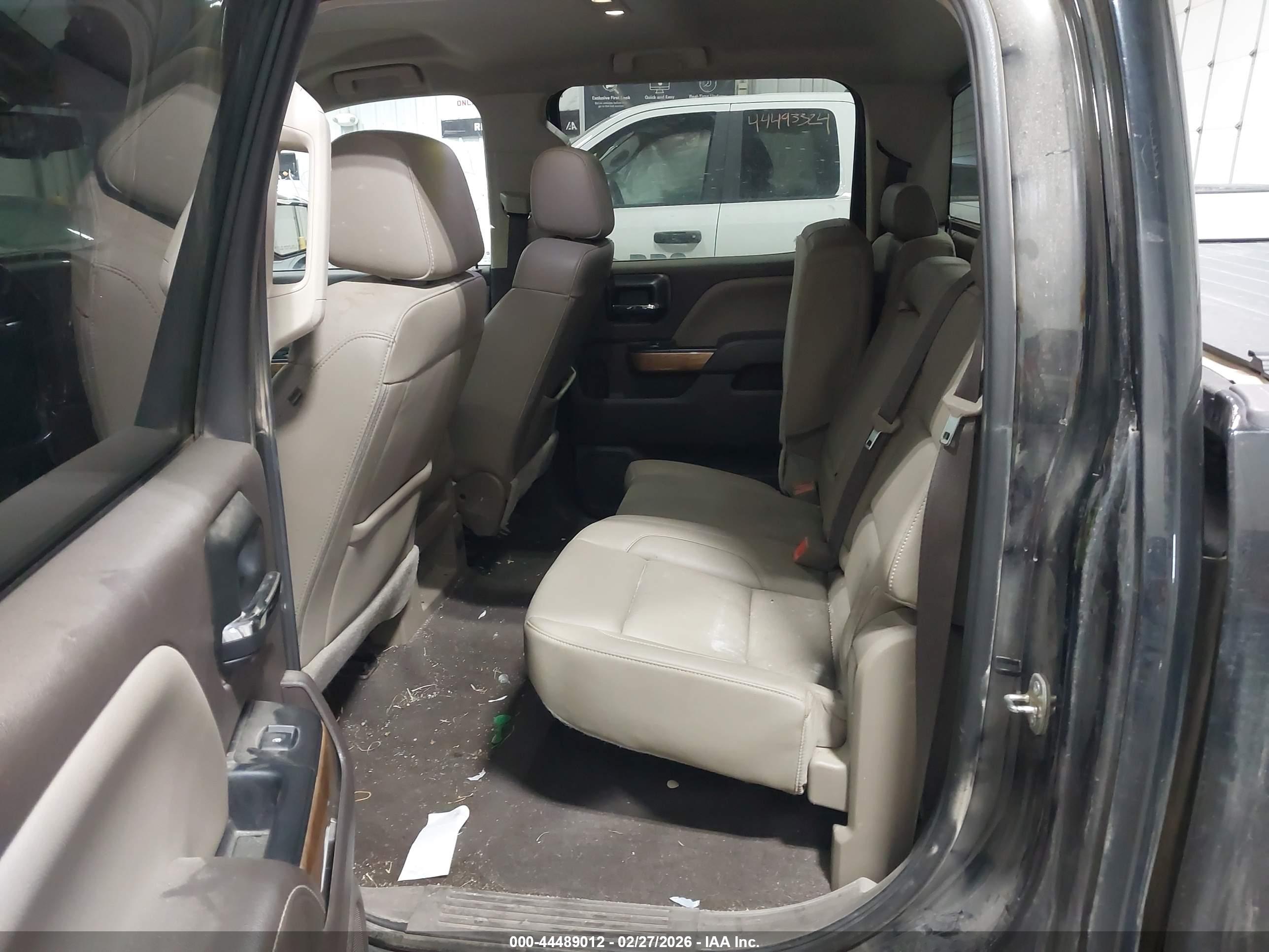 CHEVROLET SILVERADO image 8
