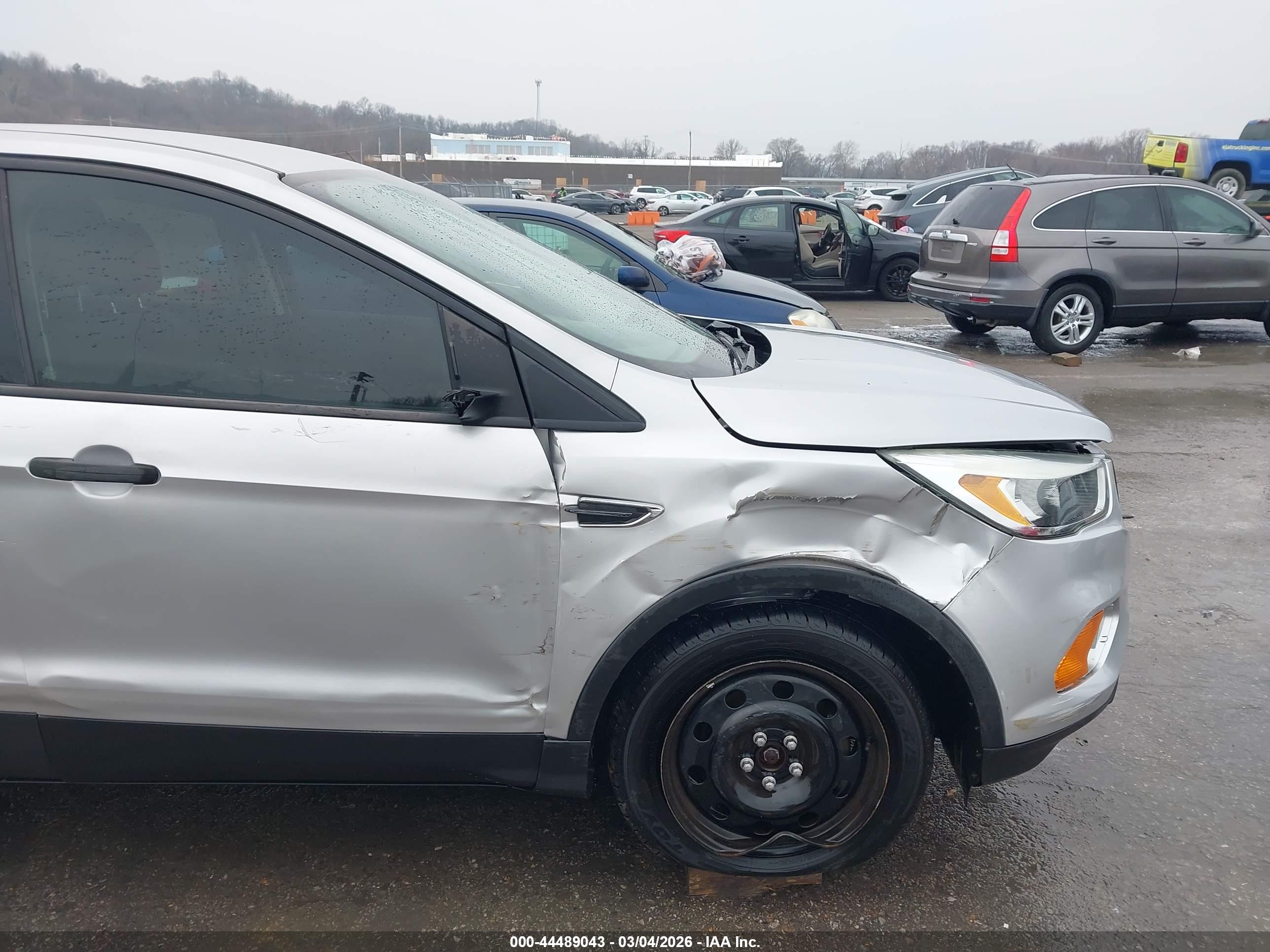 FORD ESCAPE image 6