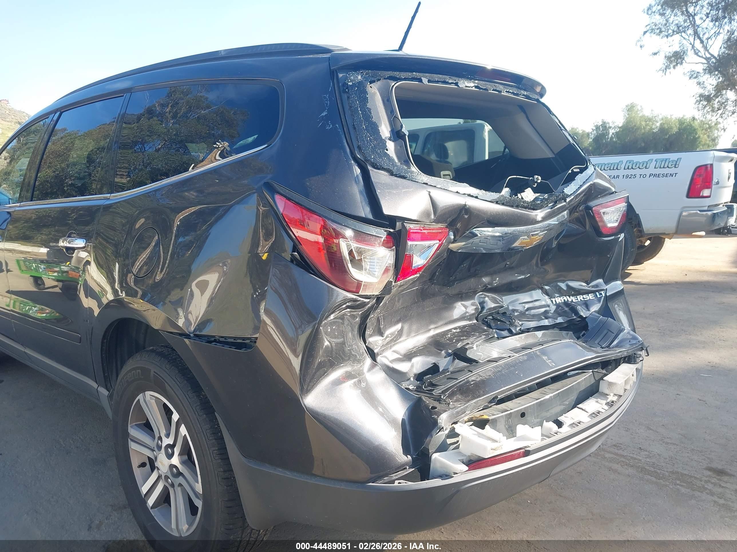 CHEVROLET TRAVERSE image 6