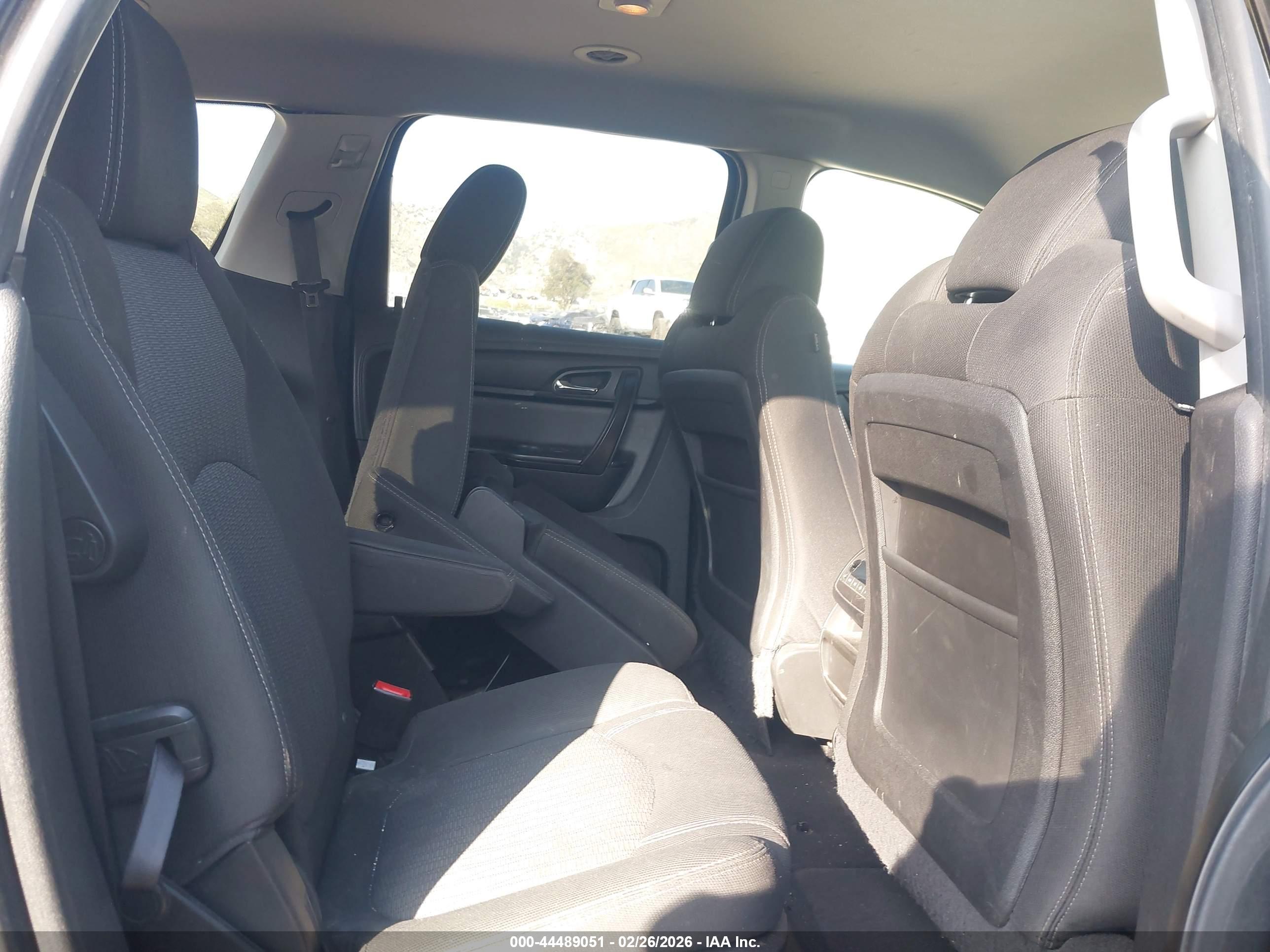 CHEVROLET TRAVERSE image 8