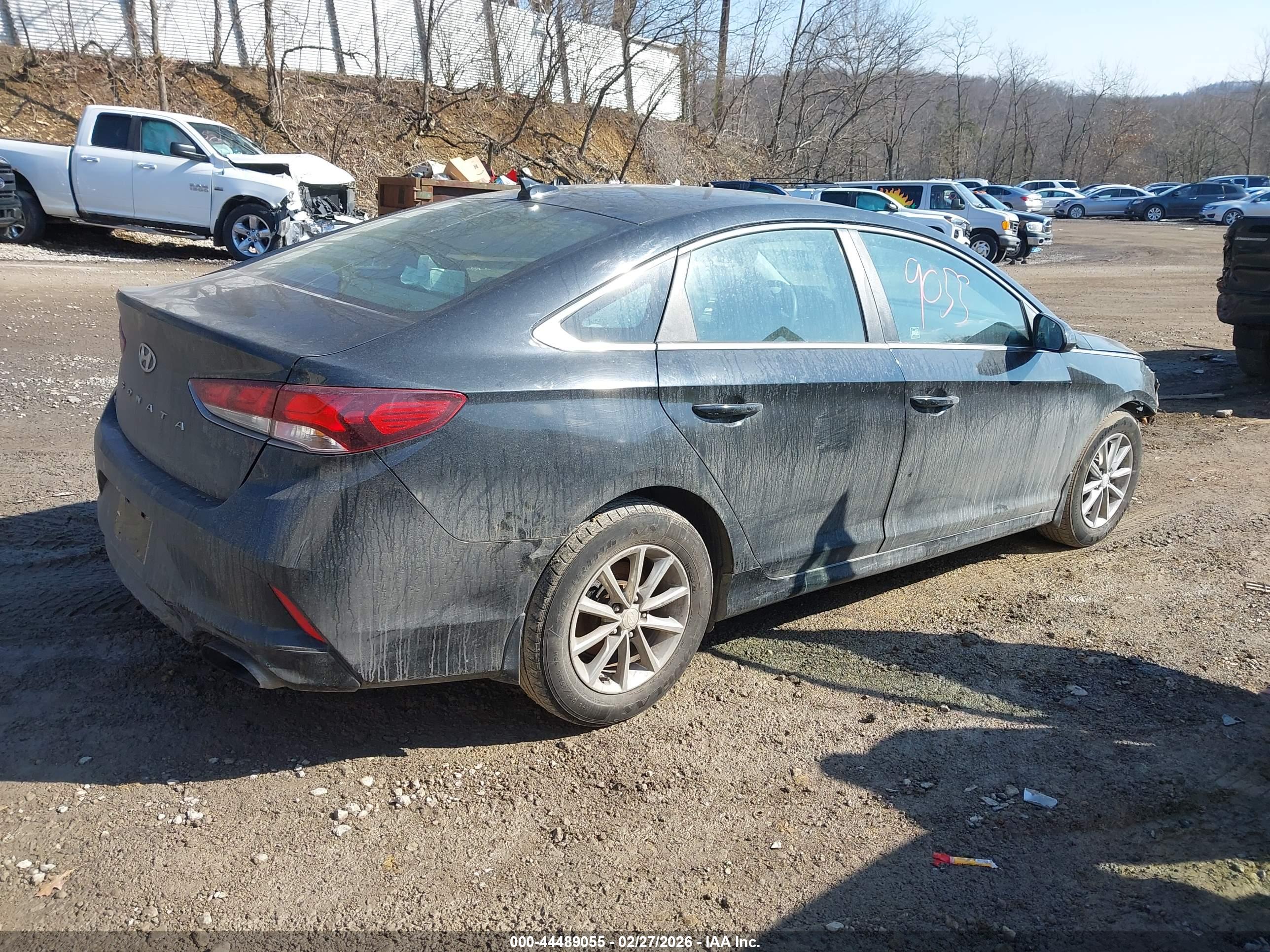 HYUNDAI SONATA image 4