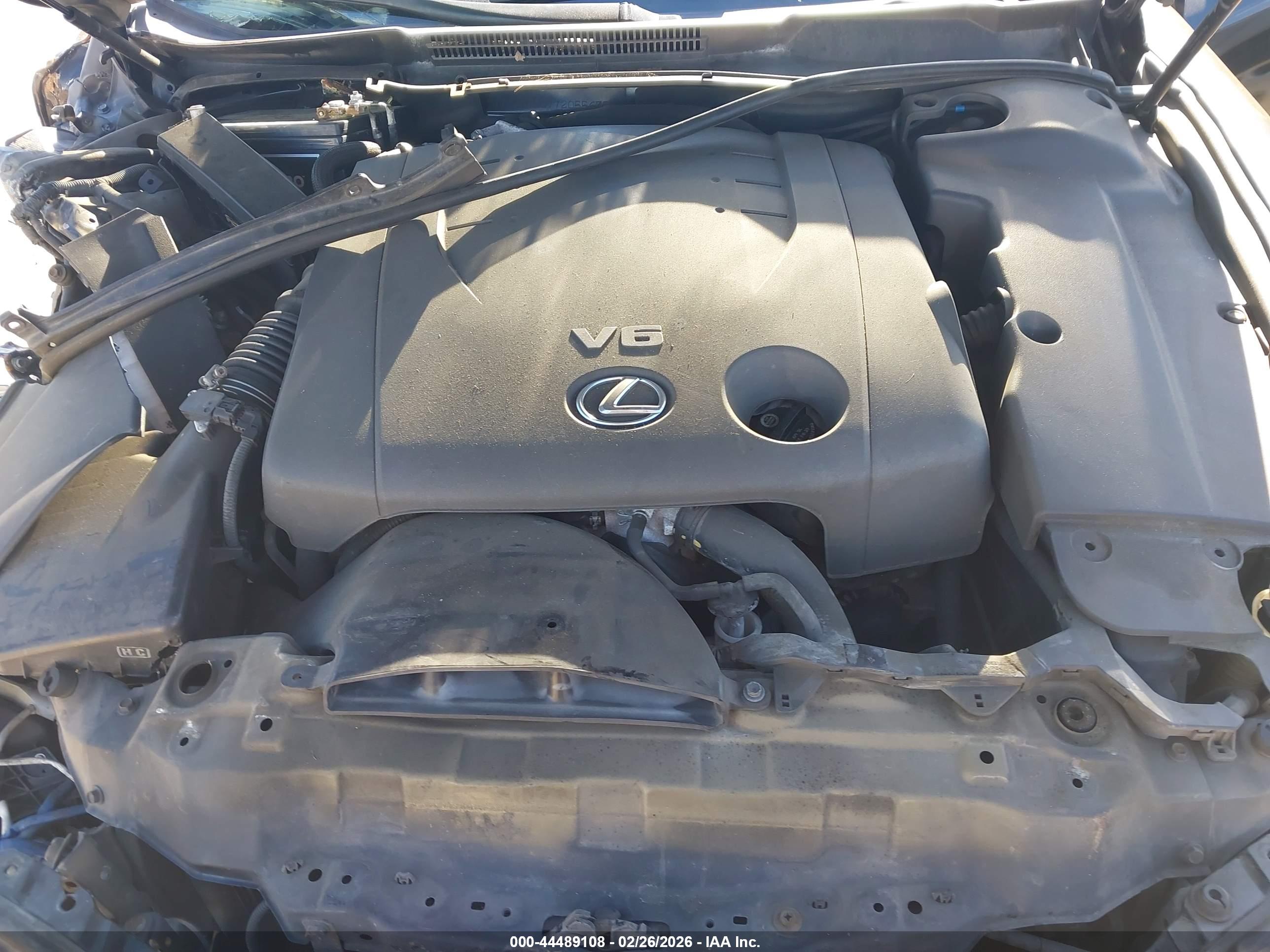 LEXUS IS image 10