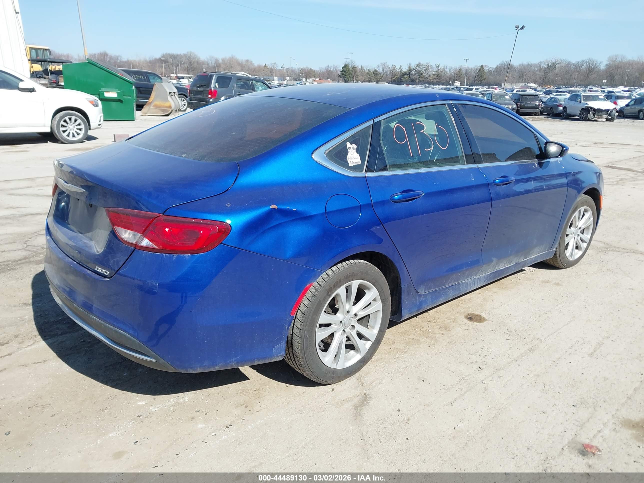 CHRYSLER 200 image 4