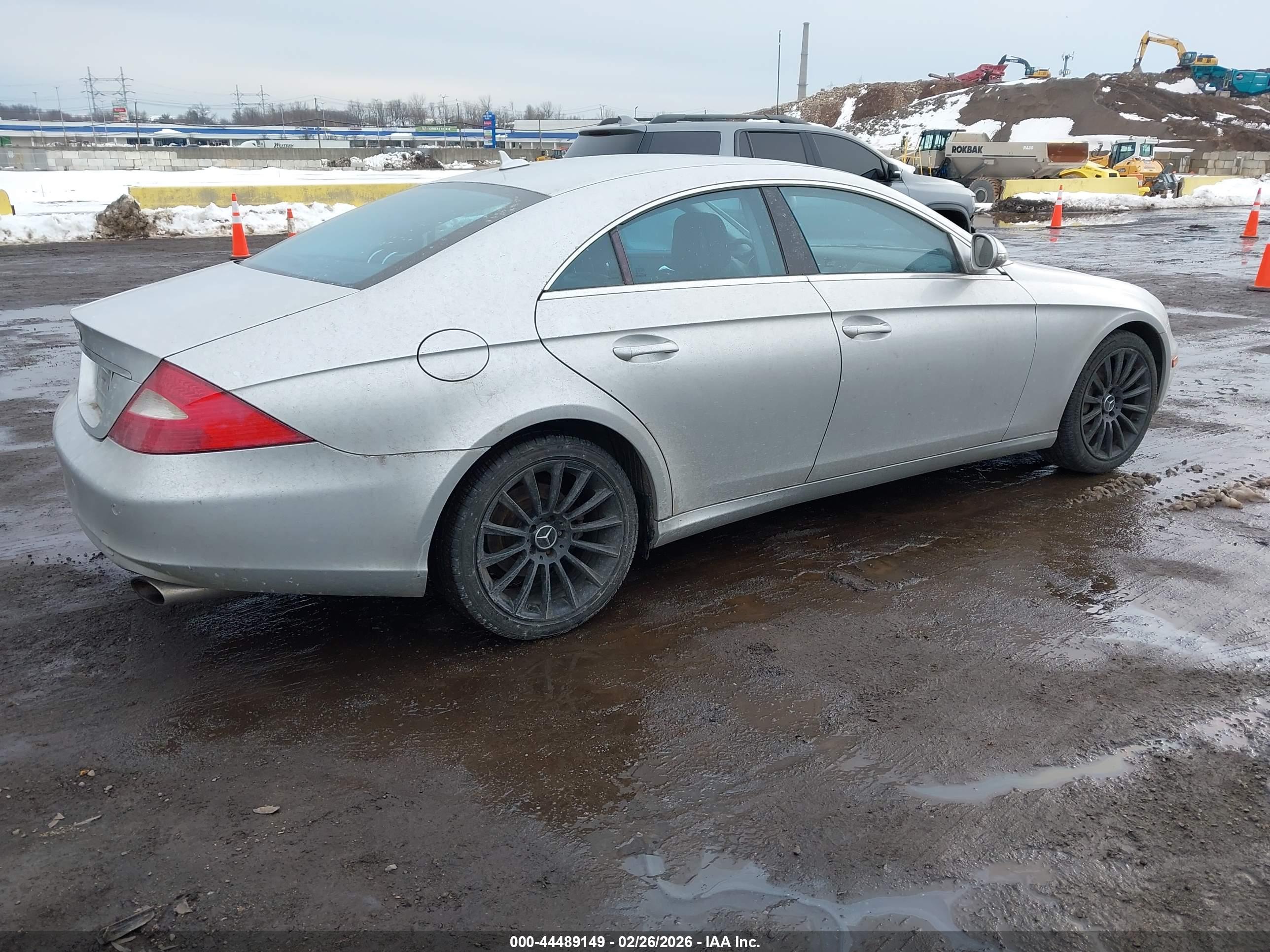 MERCEDES-BENZ CLS image 4