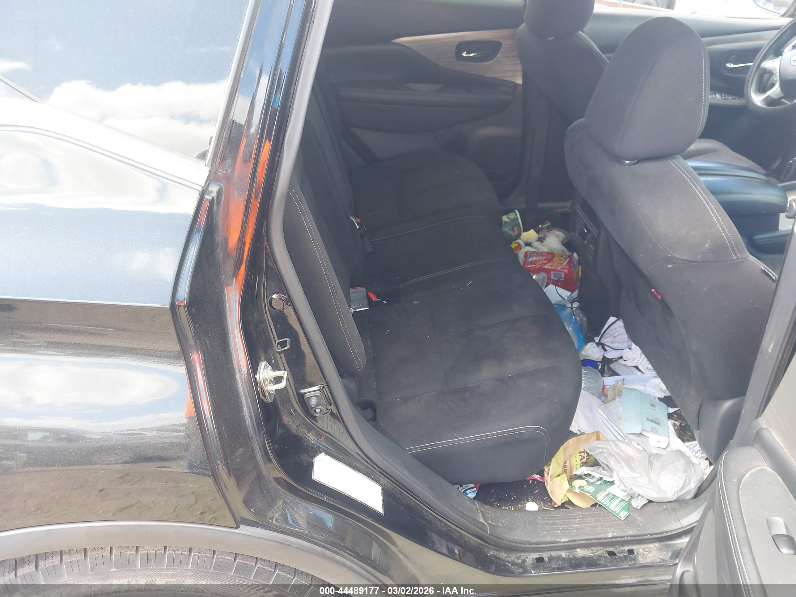 NISSAN MURANO image 8
