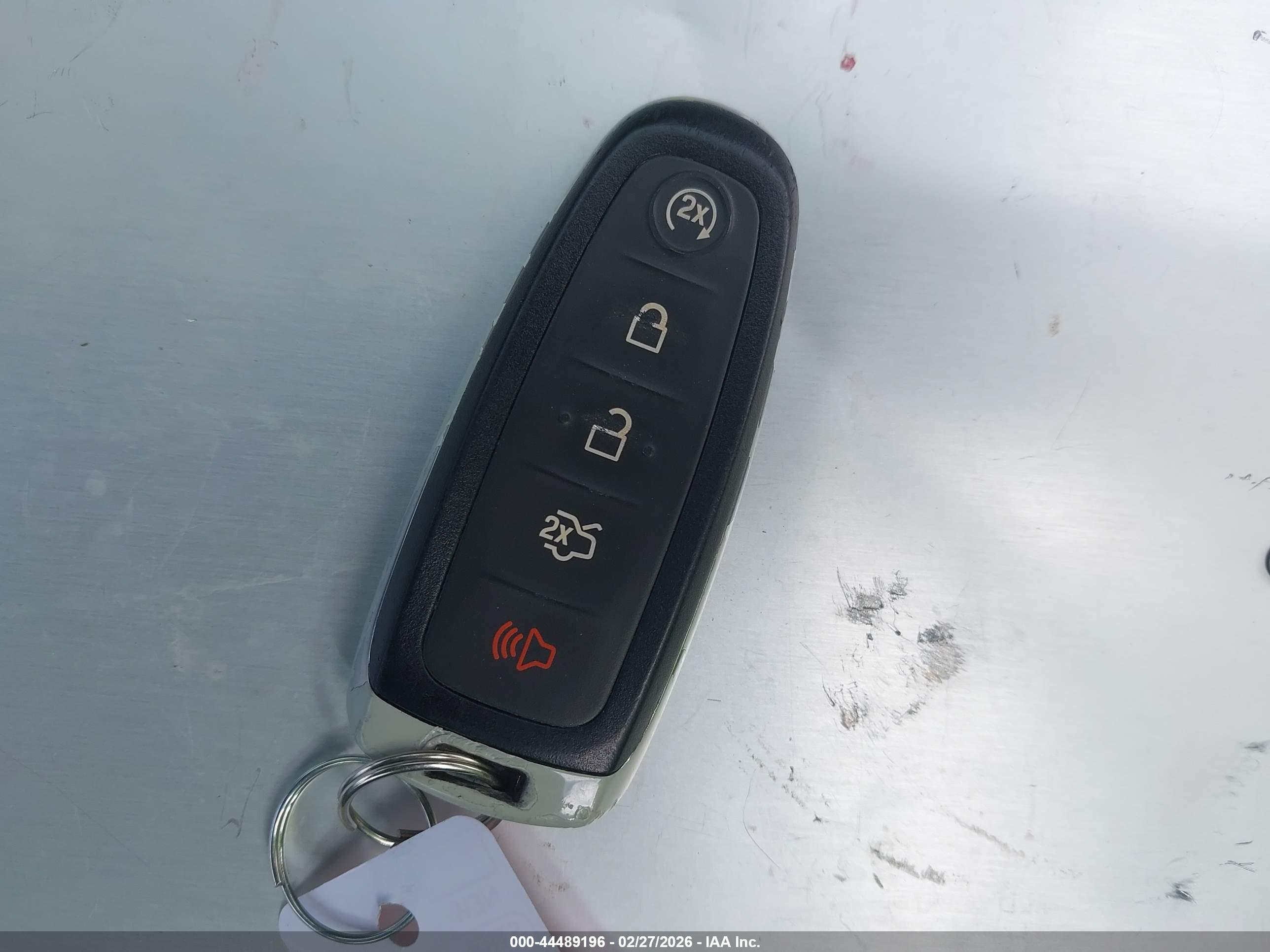 FORD ESCAPE image 11