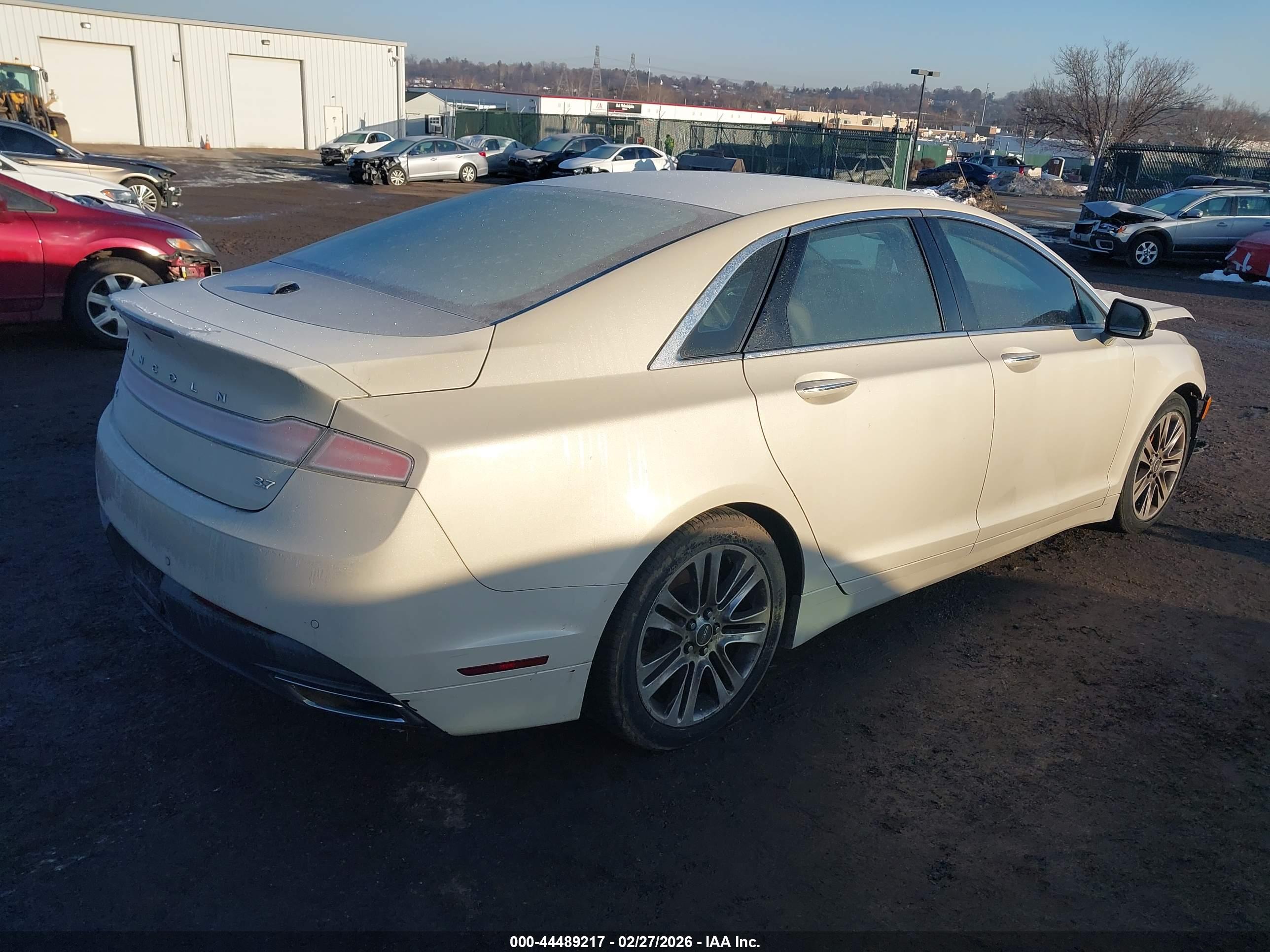 LINCOLN MKZ image 4