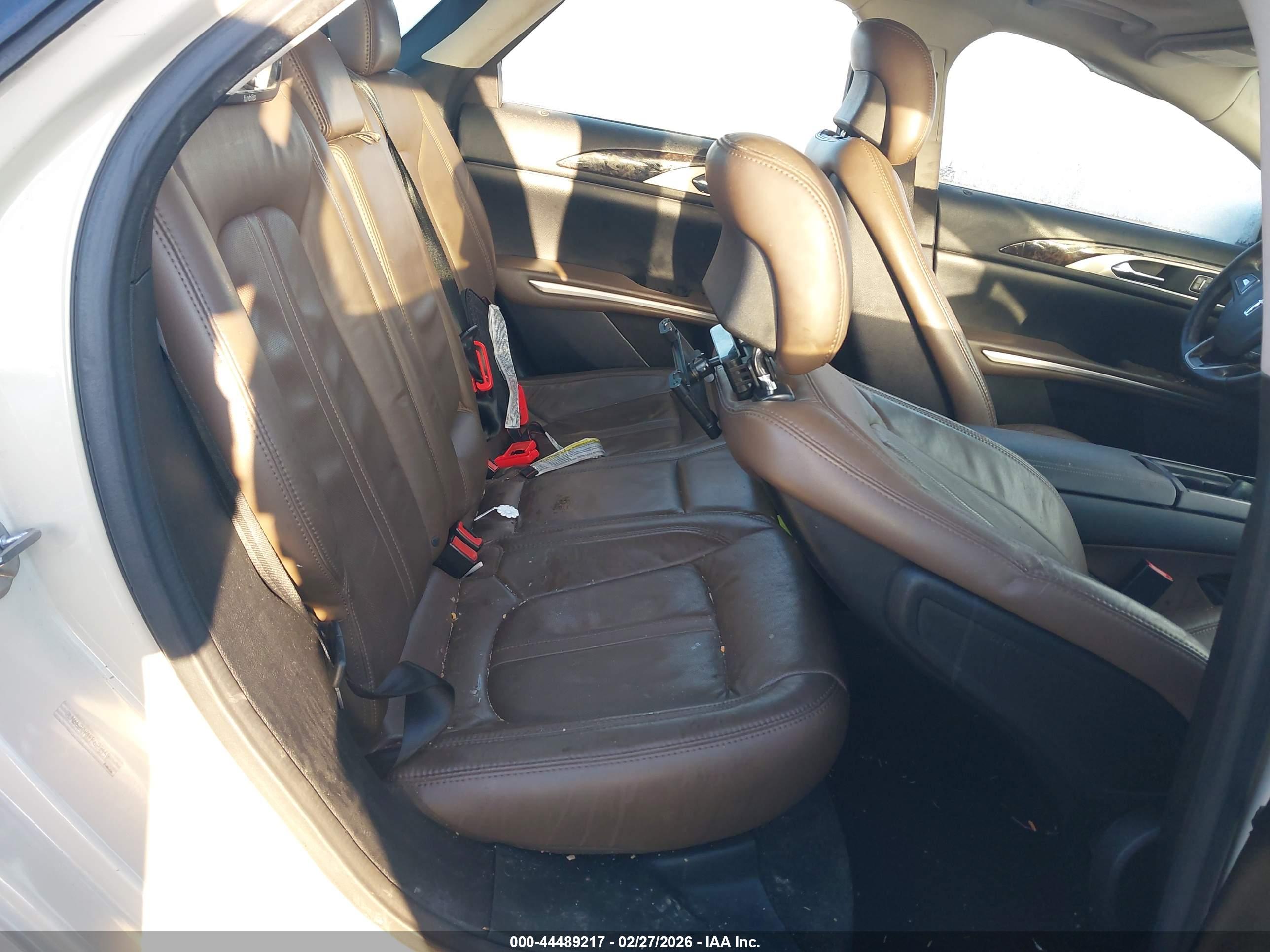 LINCOLN MKZ image 8