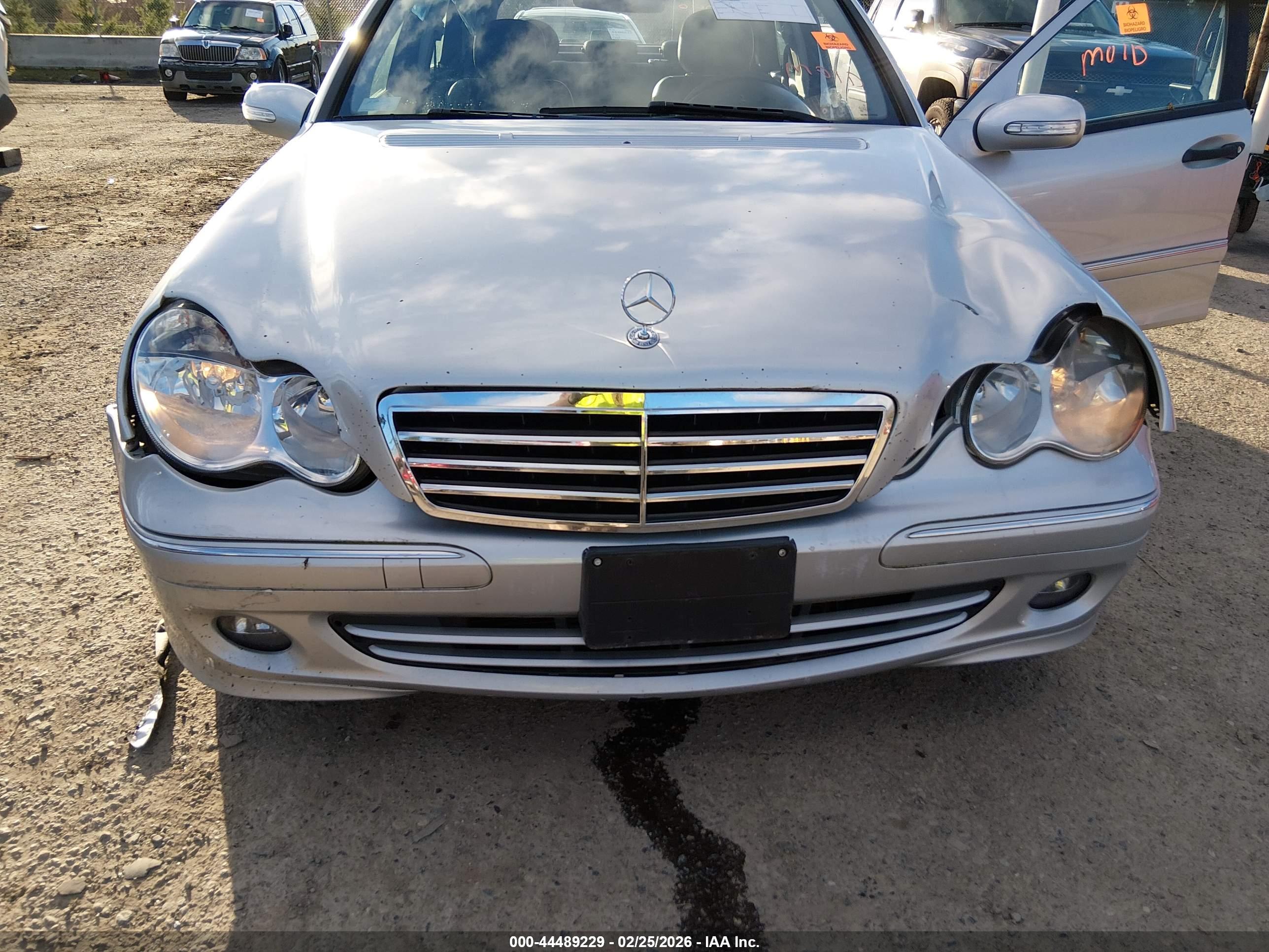 MERCEDES-BENZ C image 6