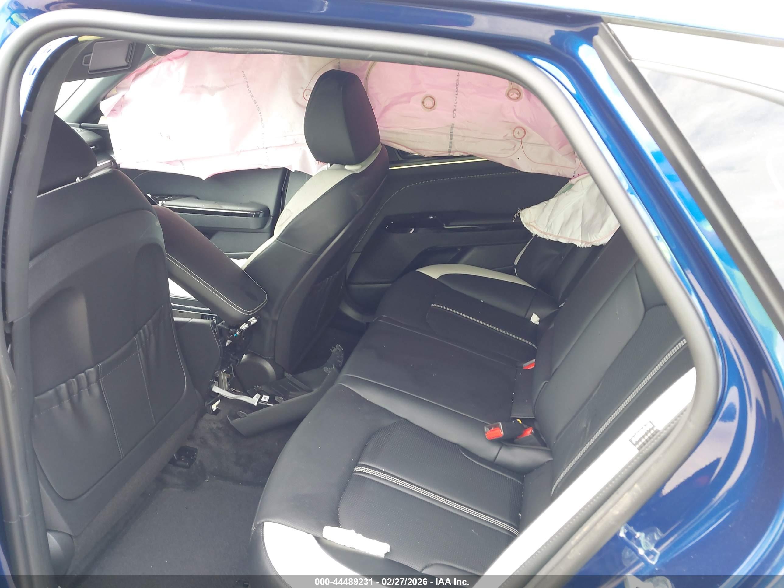 KIA K5 image 8