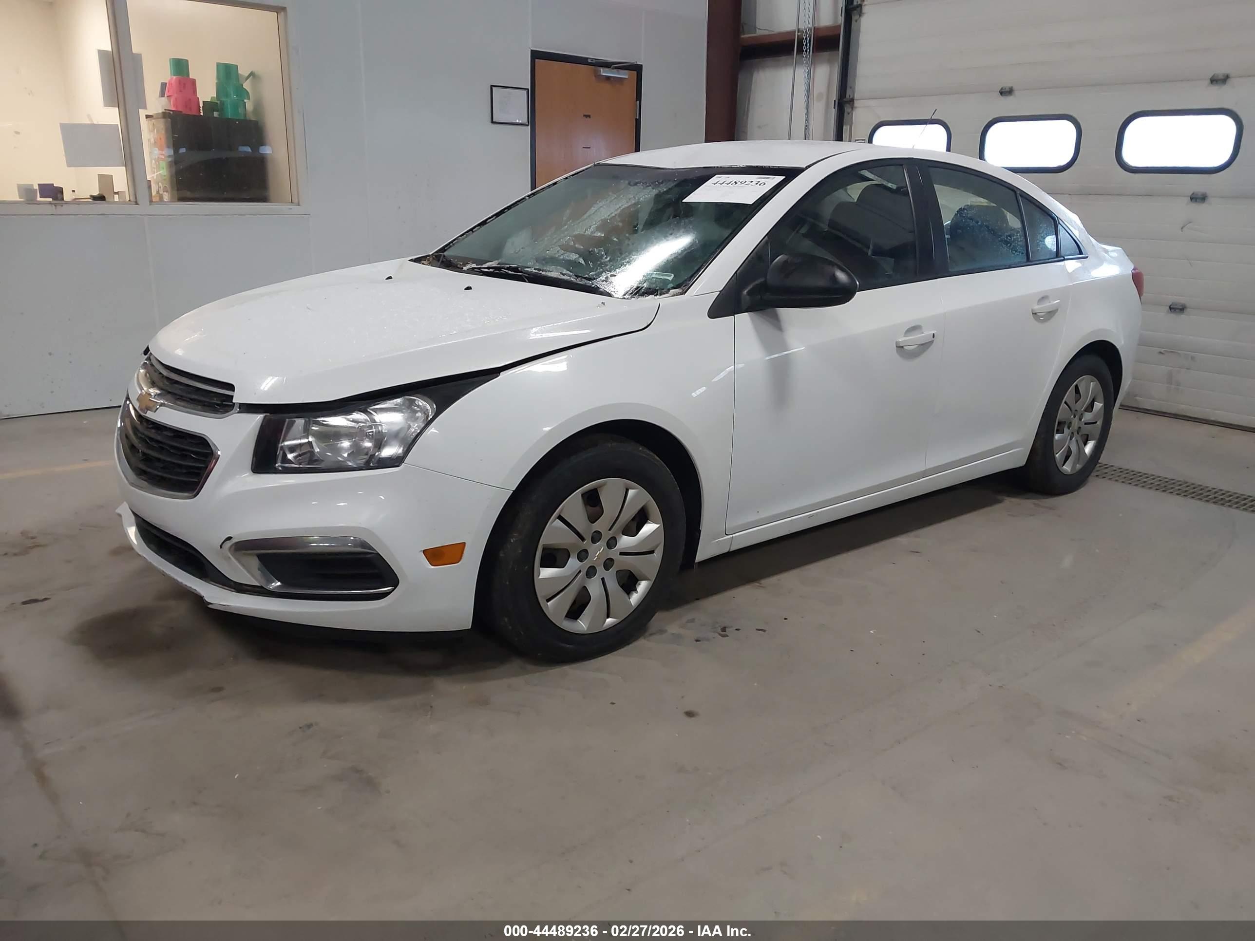 CHEVROLET CRUZE image 2