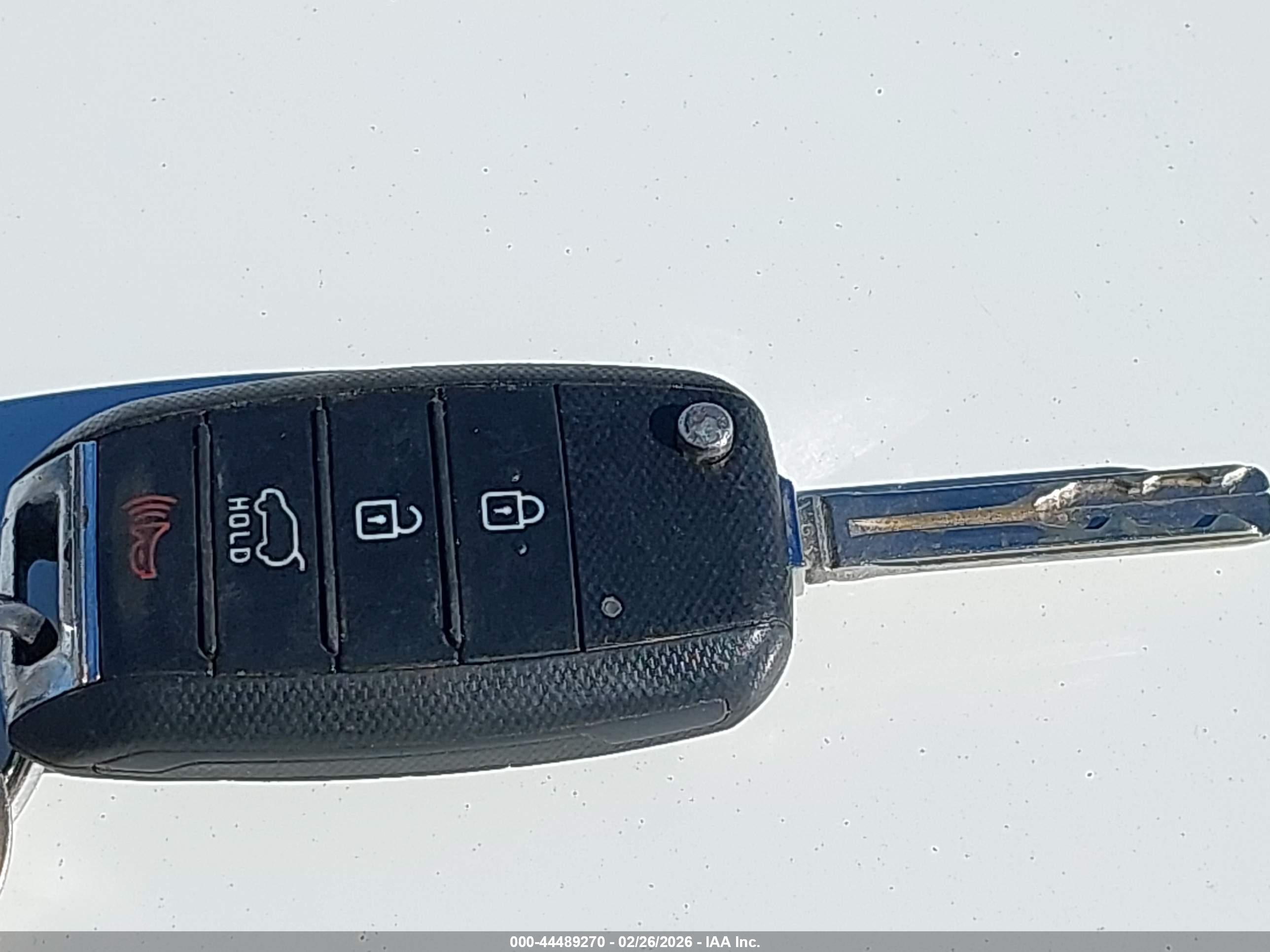 KIA SEDONA image 11