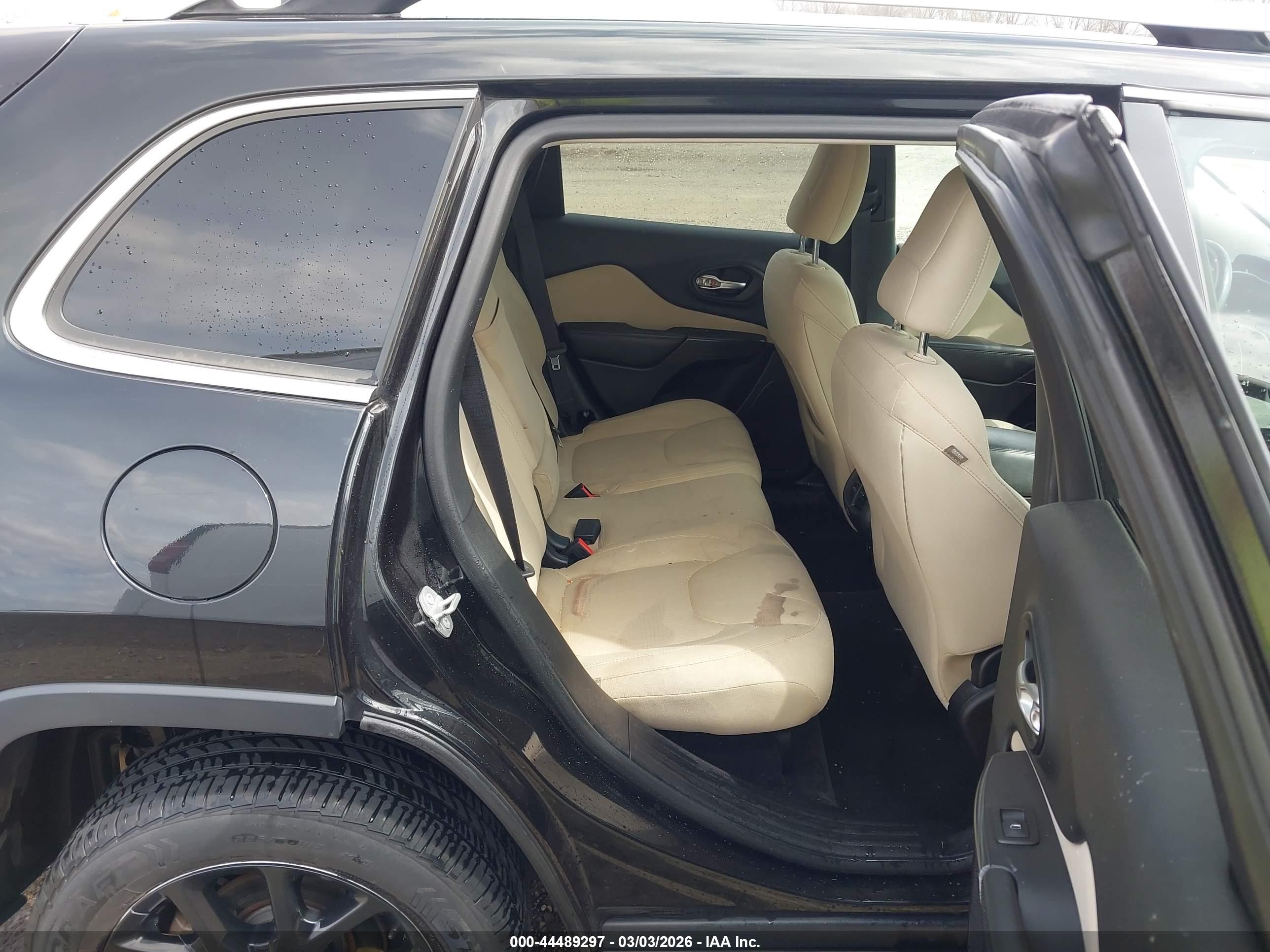 JEEP CHEROKEE image 8