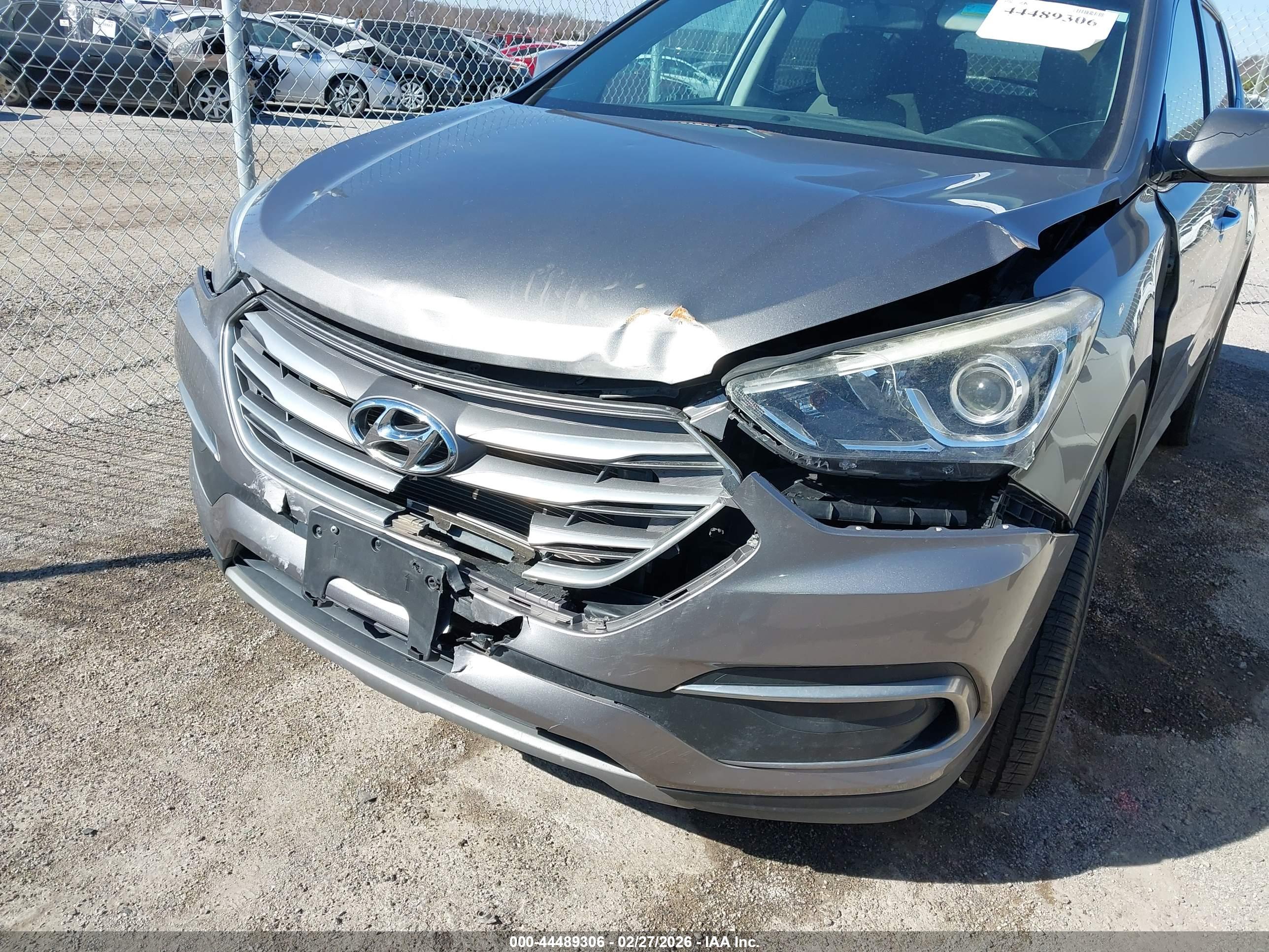 HYUNDAI SANTA image 6