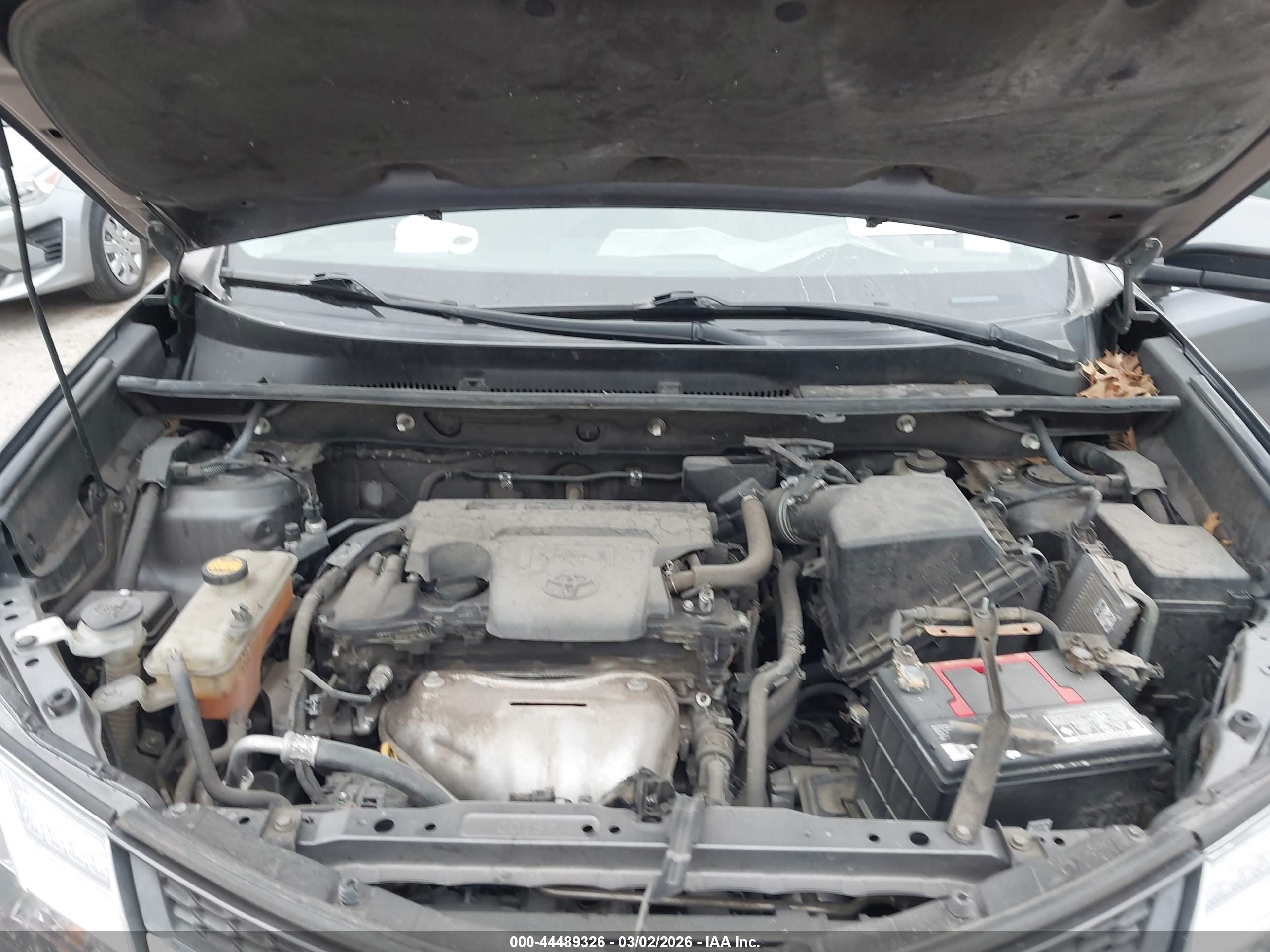 TOYOTA RAV4 image 10