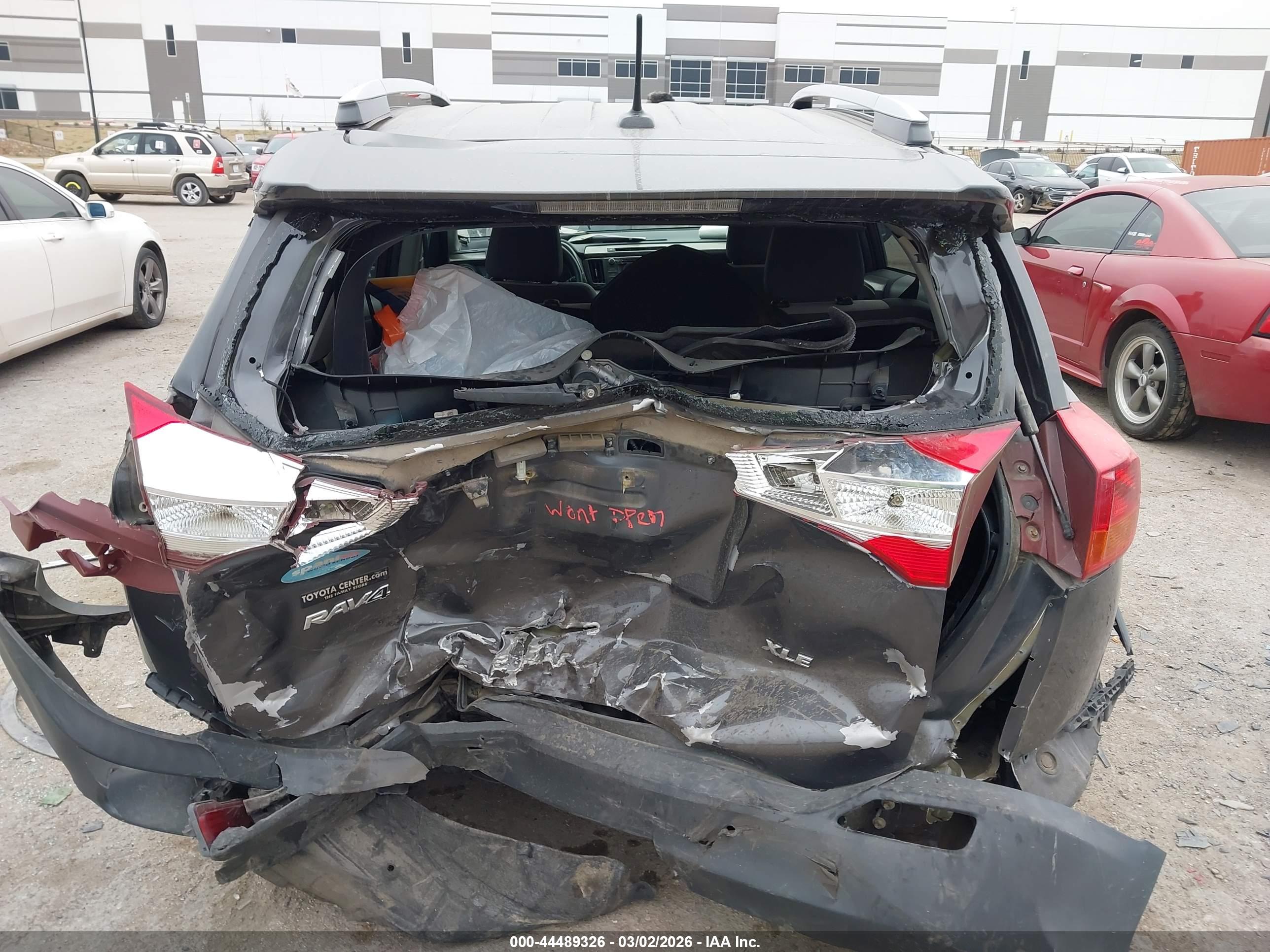 TOYOTA RAV4 image 6