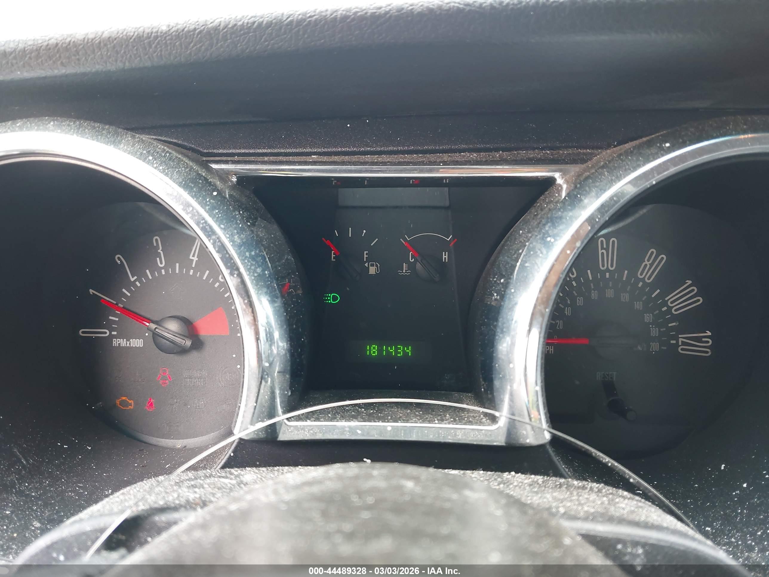 FORD MUSTANG image 7