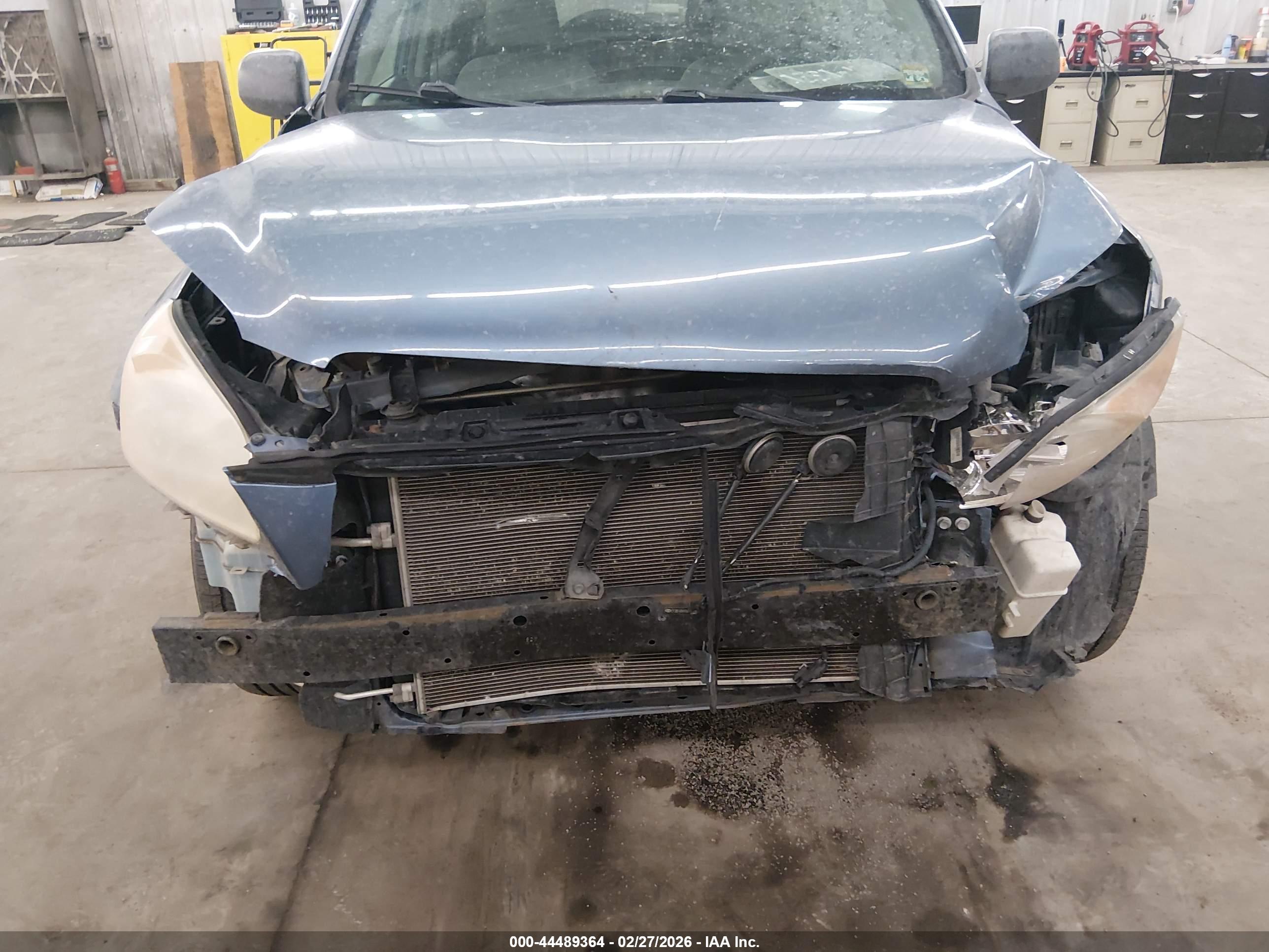 TOYOTA RAV4 image 6