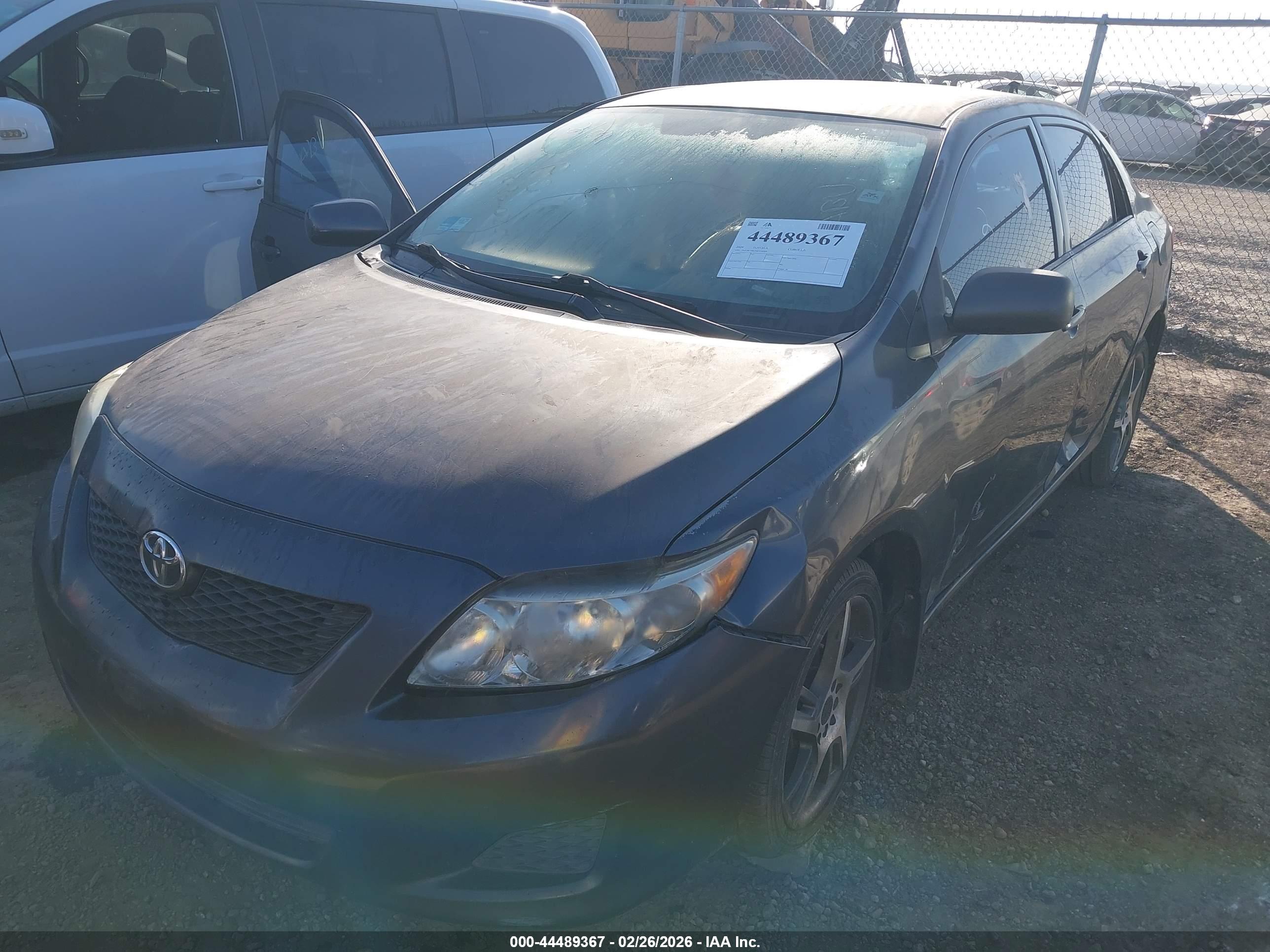 TOYOTA COROLLA image 2