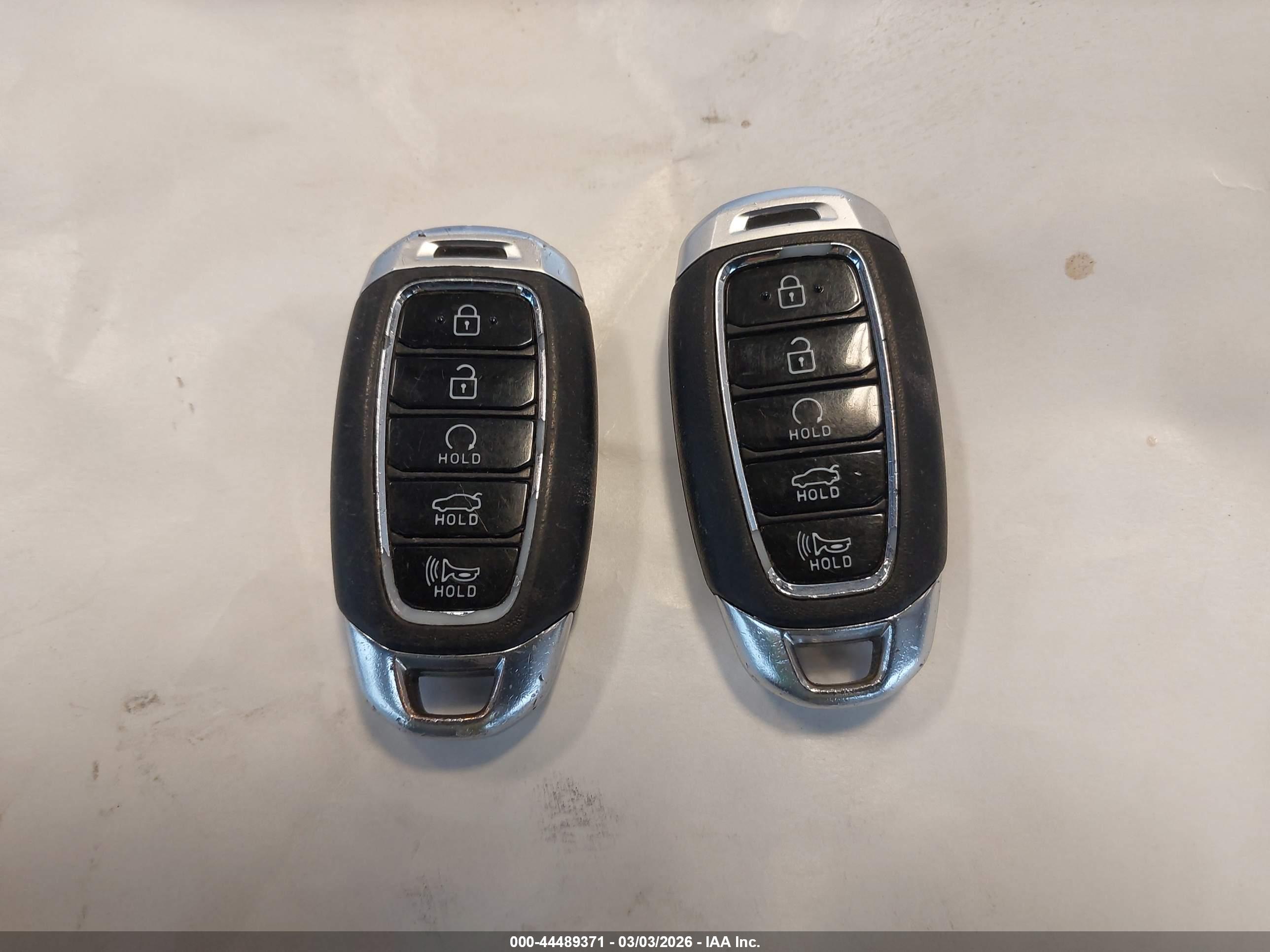 HYUNDAI ELANTRA image 11