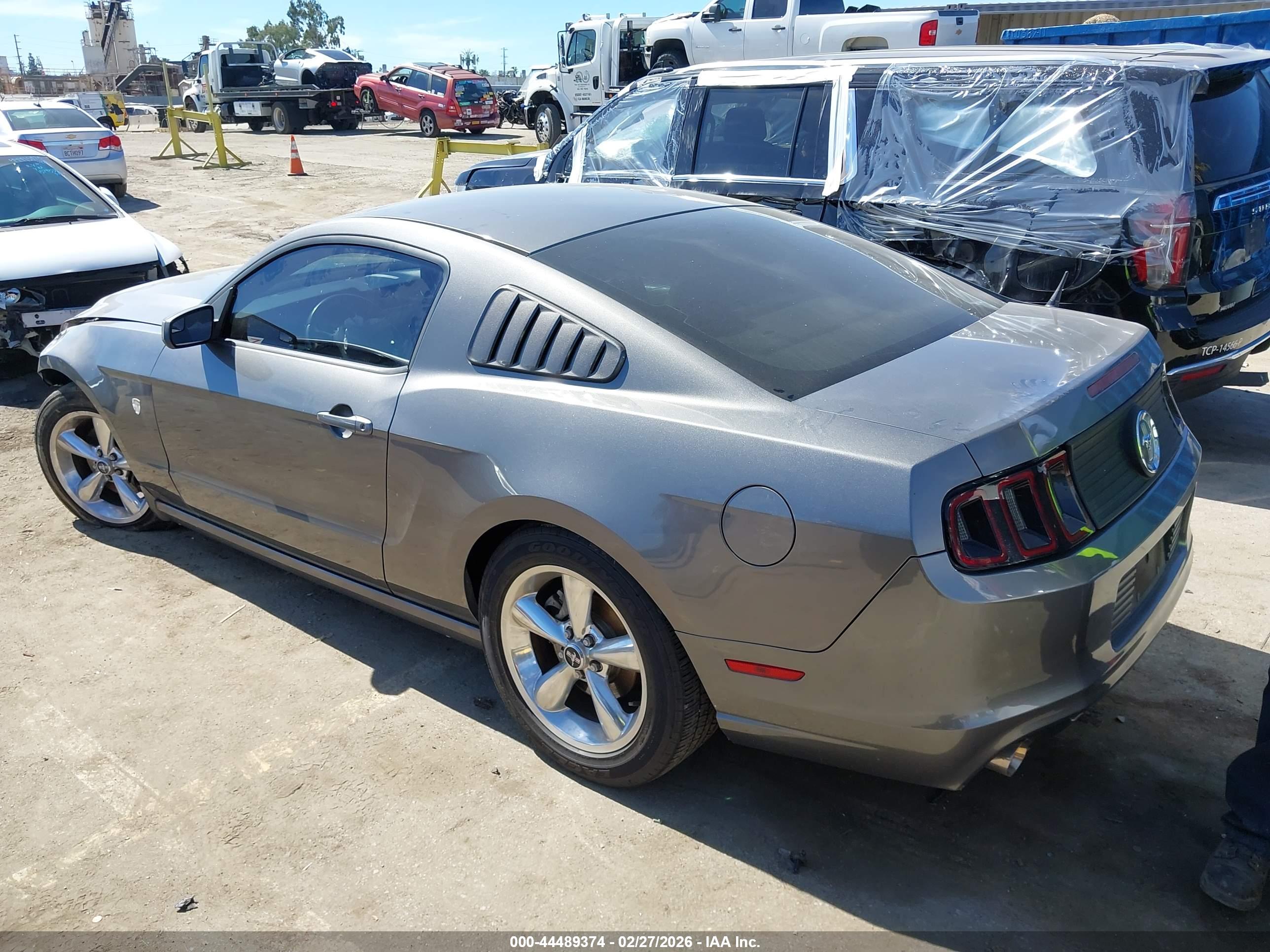 FORD MUSTANG image 3