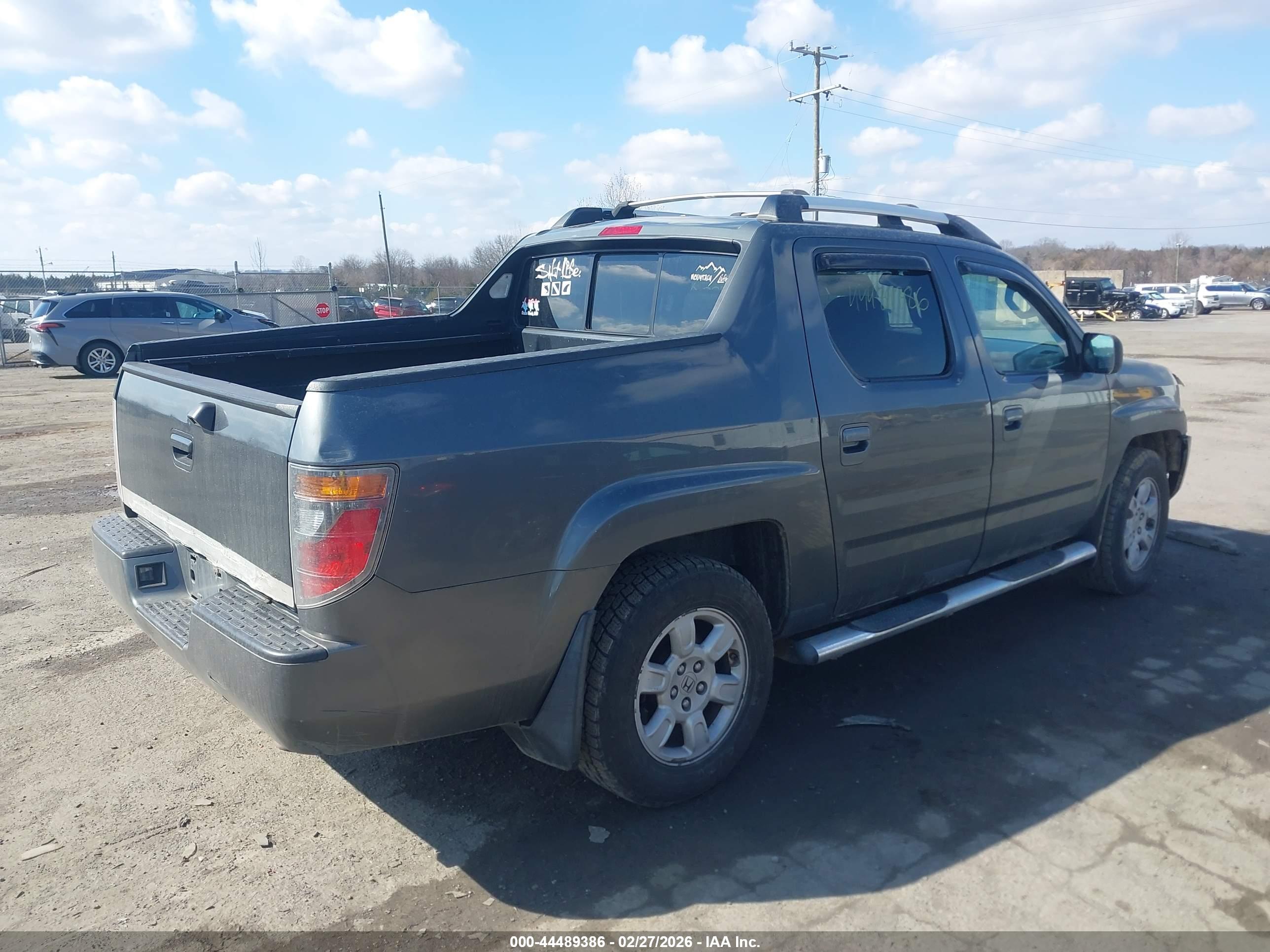 HONDA RIDGELINE image 4