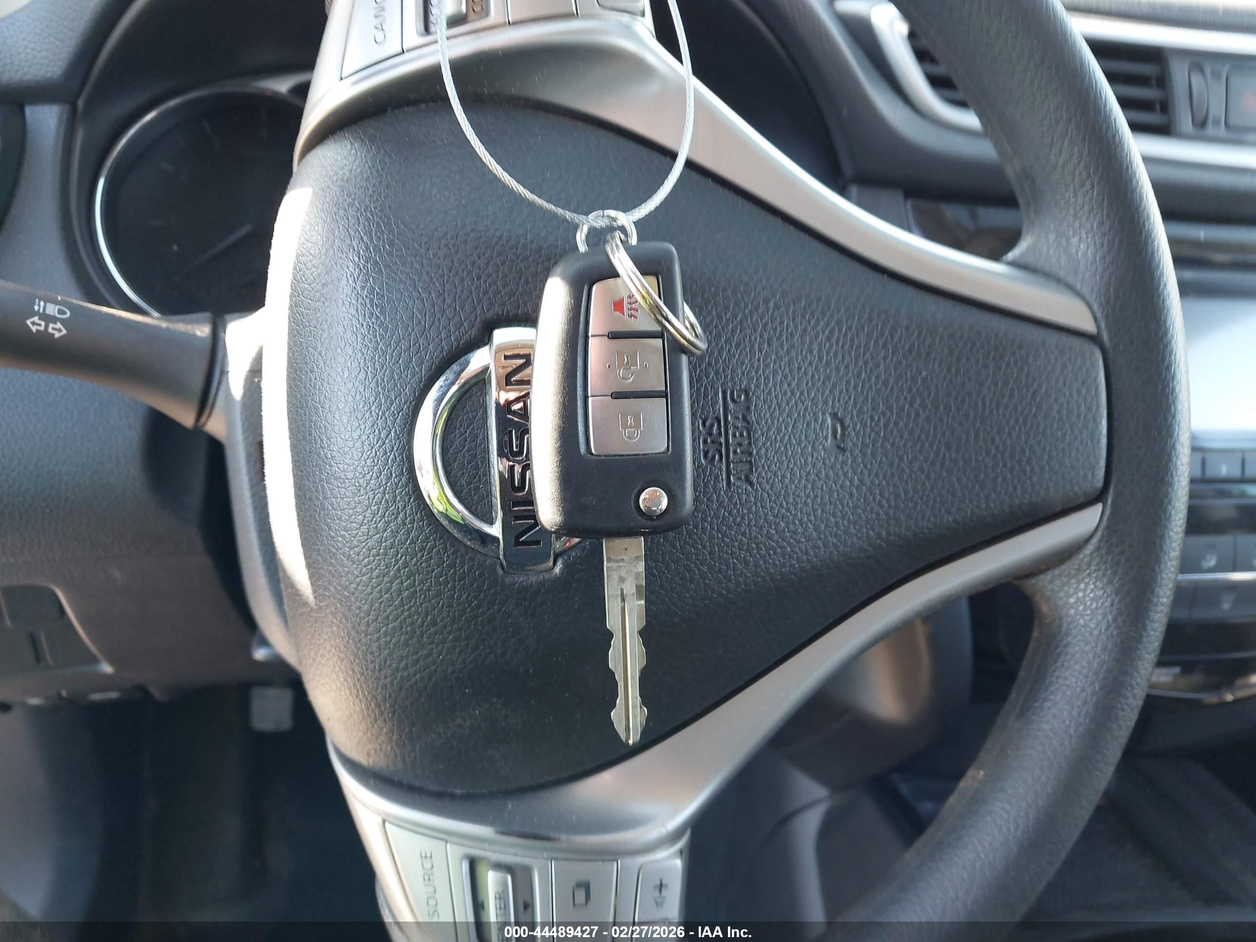 NISSAN ROGUE image 11