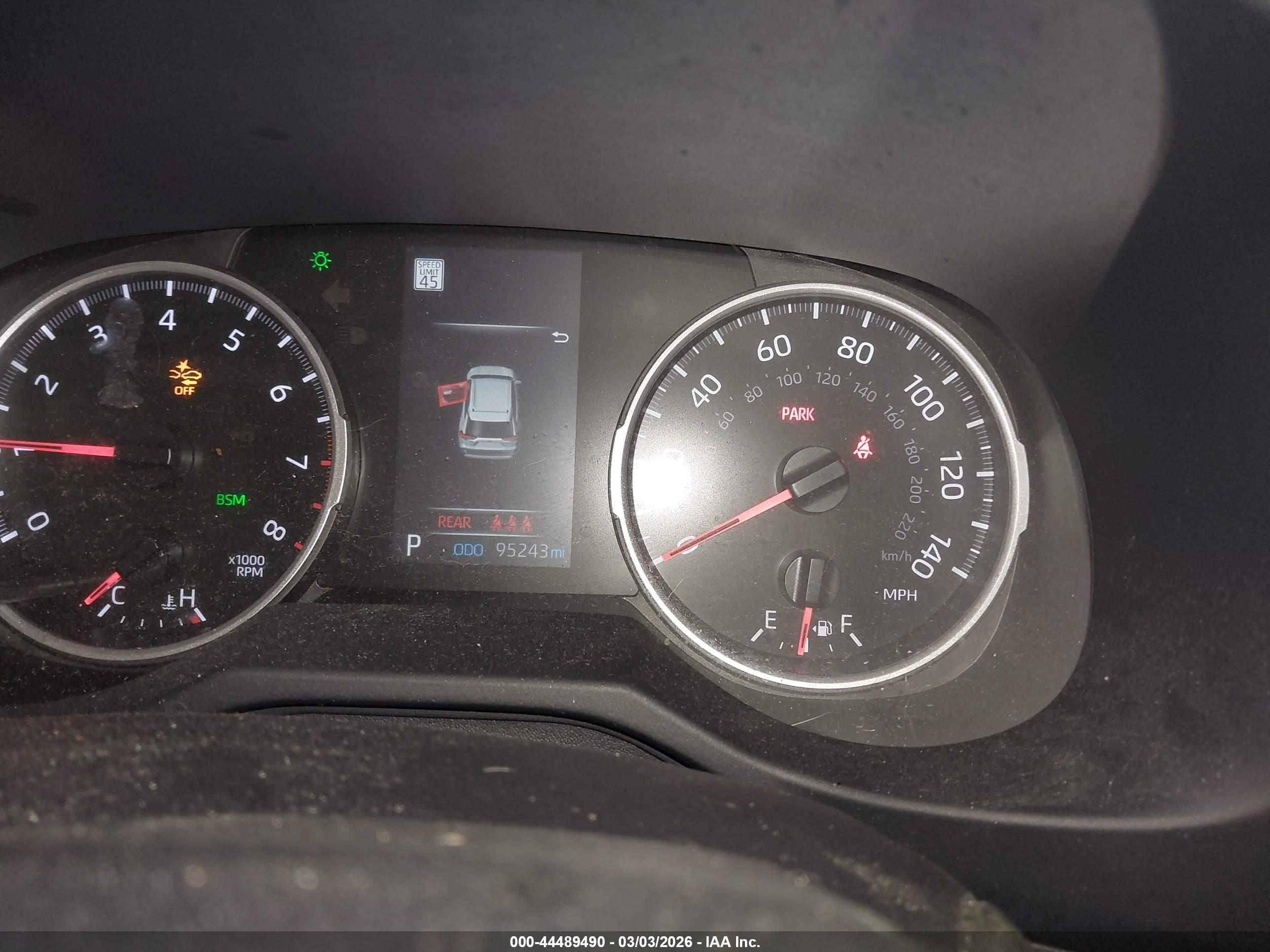 TOYOTA RAV4 image 7