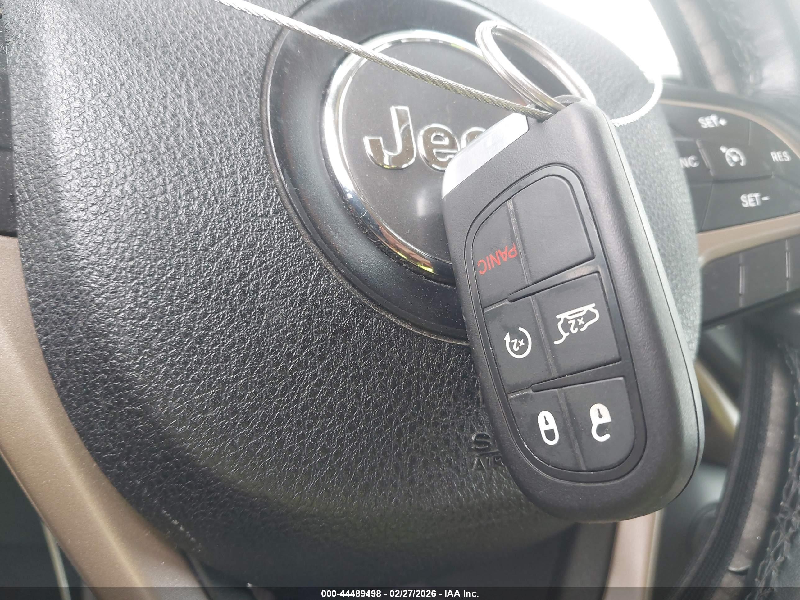 JEEP CHEROKEE image 11
