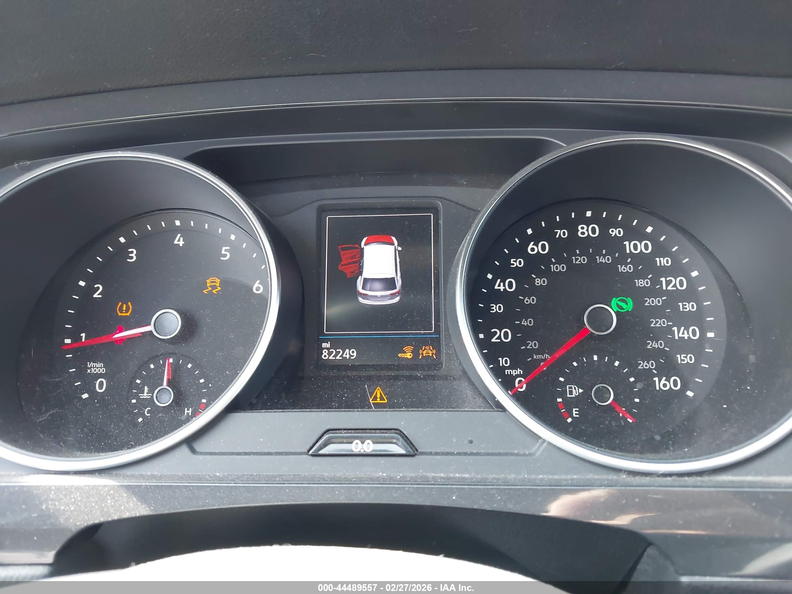 VOLKSWAGEN TIGUAN image 7