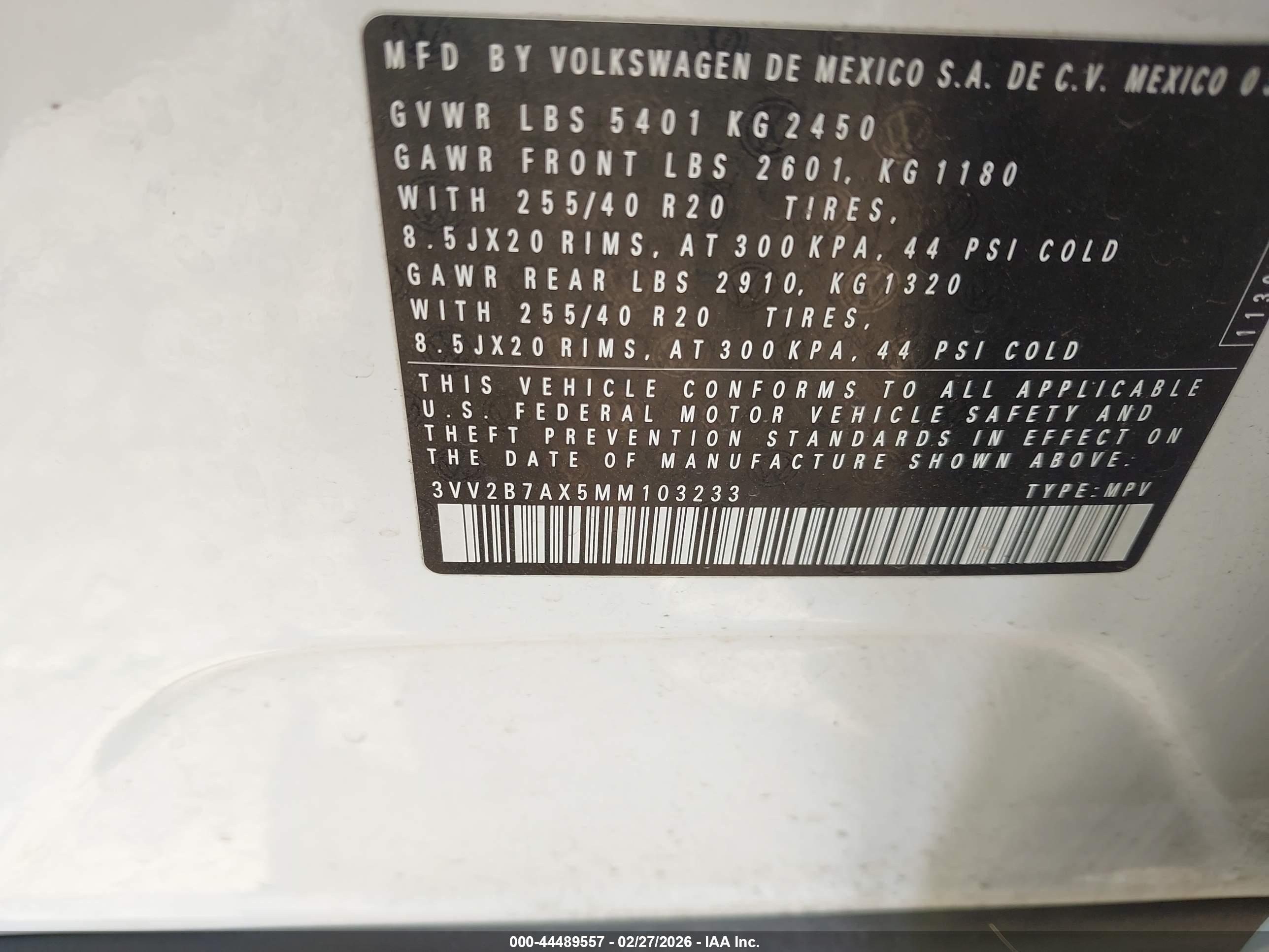 VOLKSWAGEN TIGUAN image 9