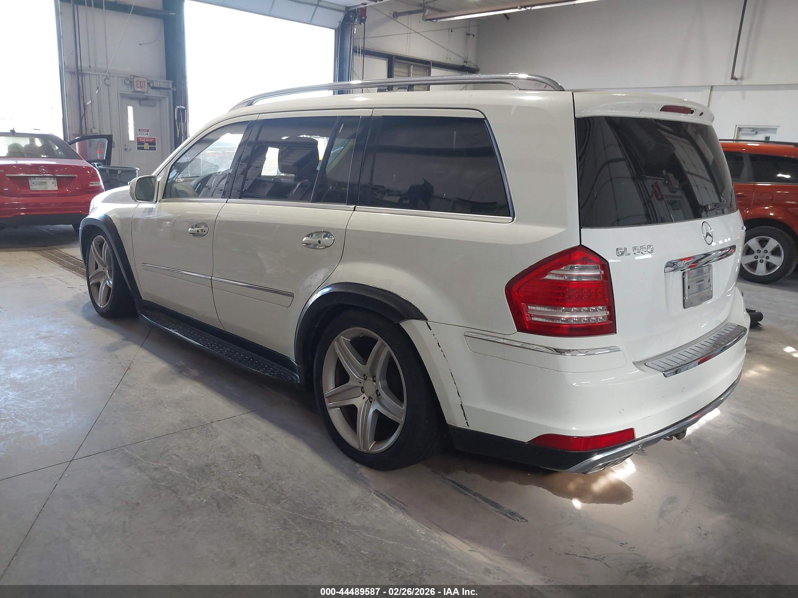 MERCEDES-BENZ GL image 3