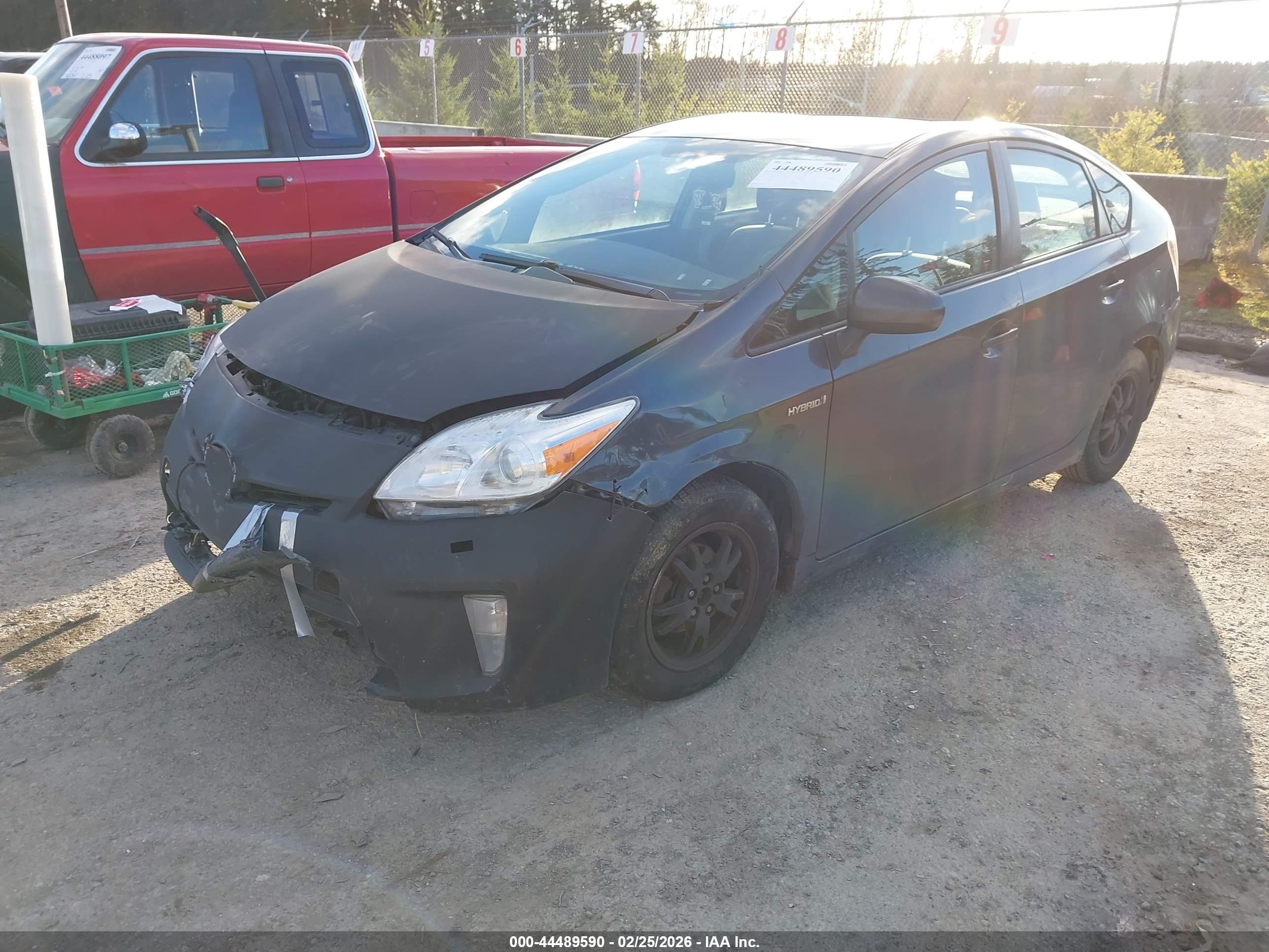 TOYOTA PRIUS image 2