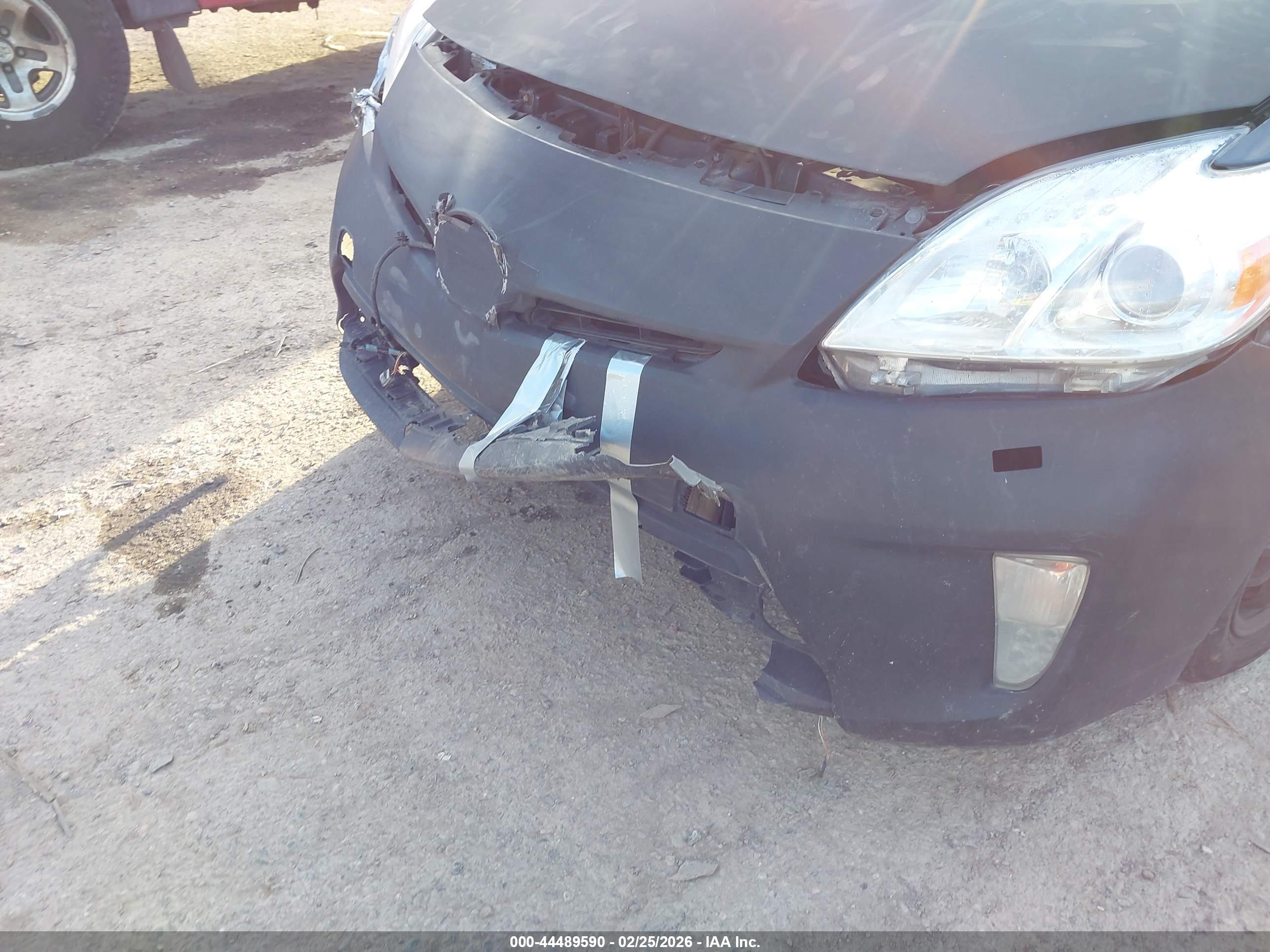 TOYOTA PRIUS image 6