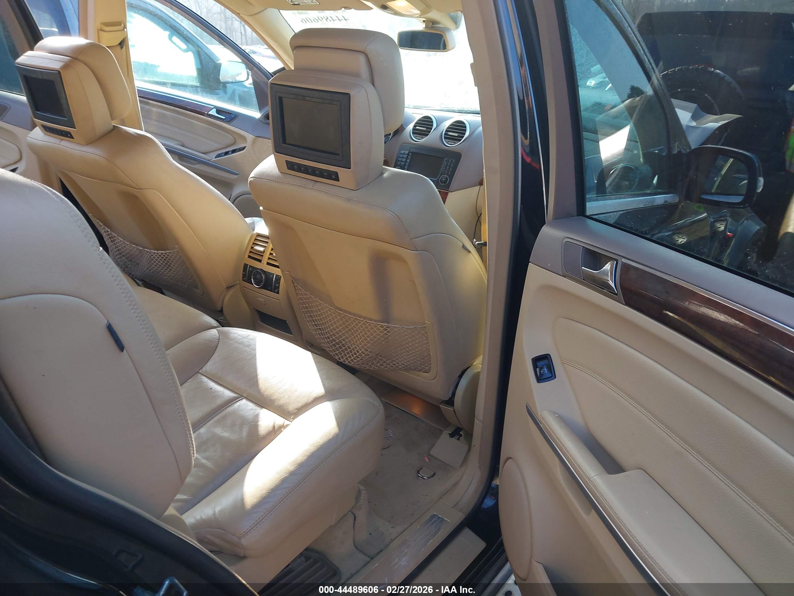 MERCEDES-BENZ GL image 8