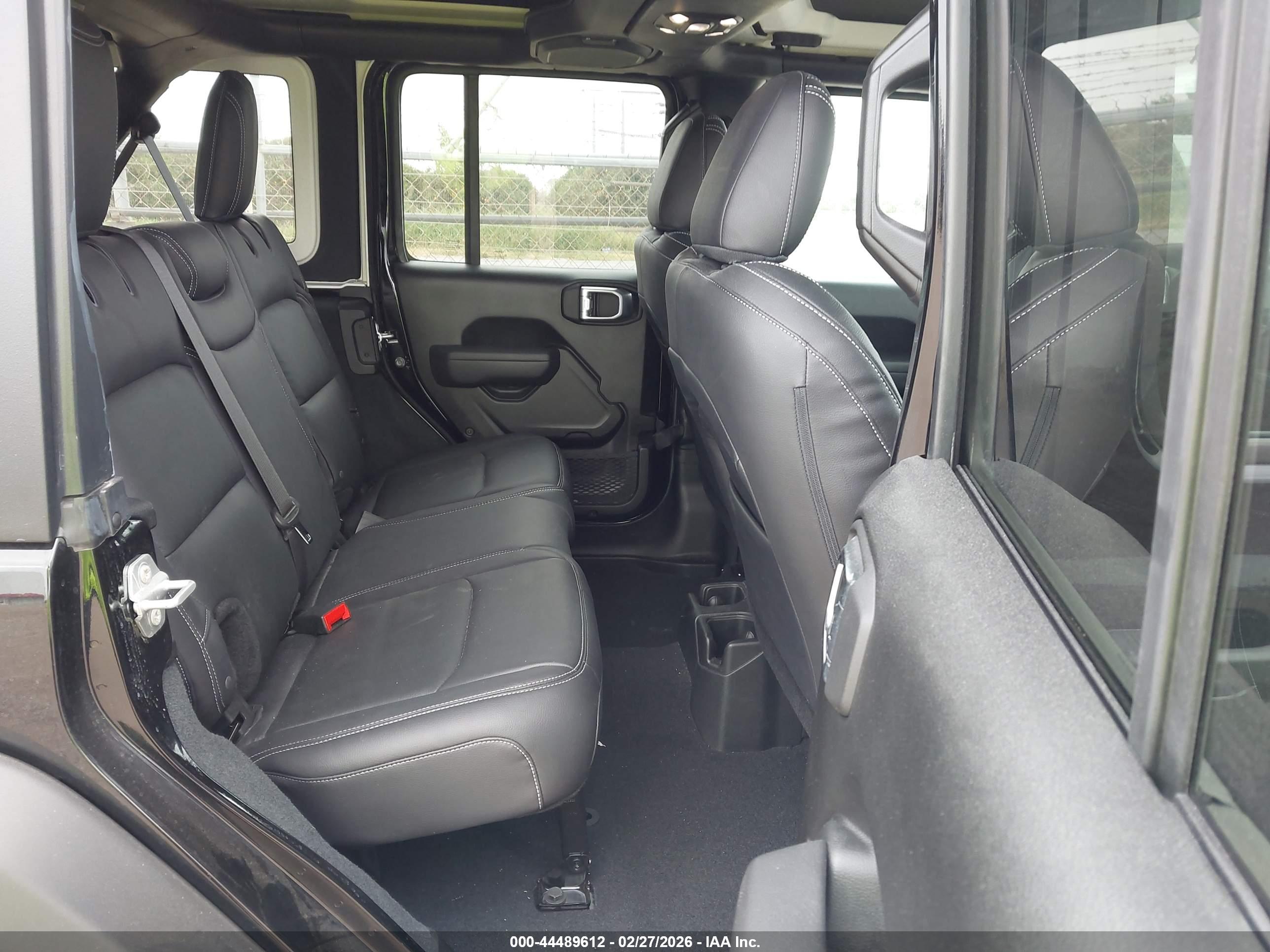 JEEP WRANGLER image 8