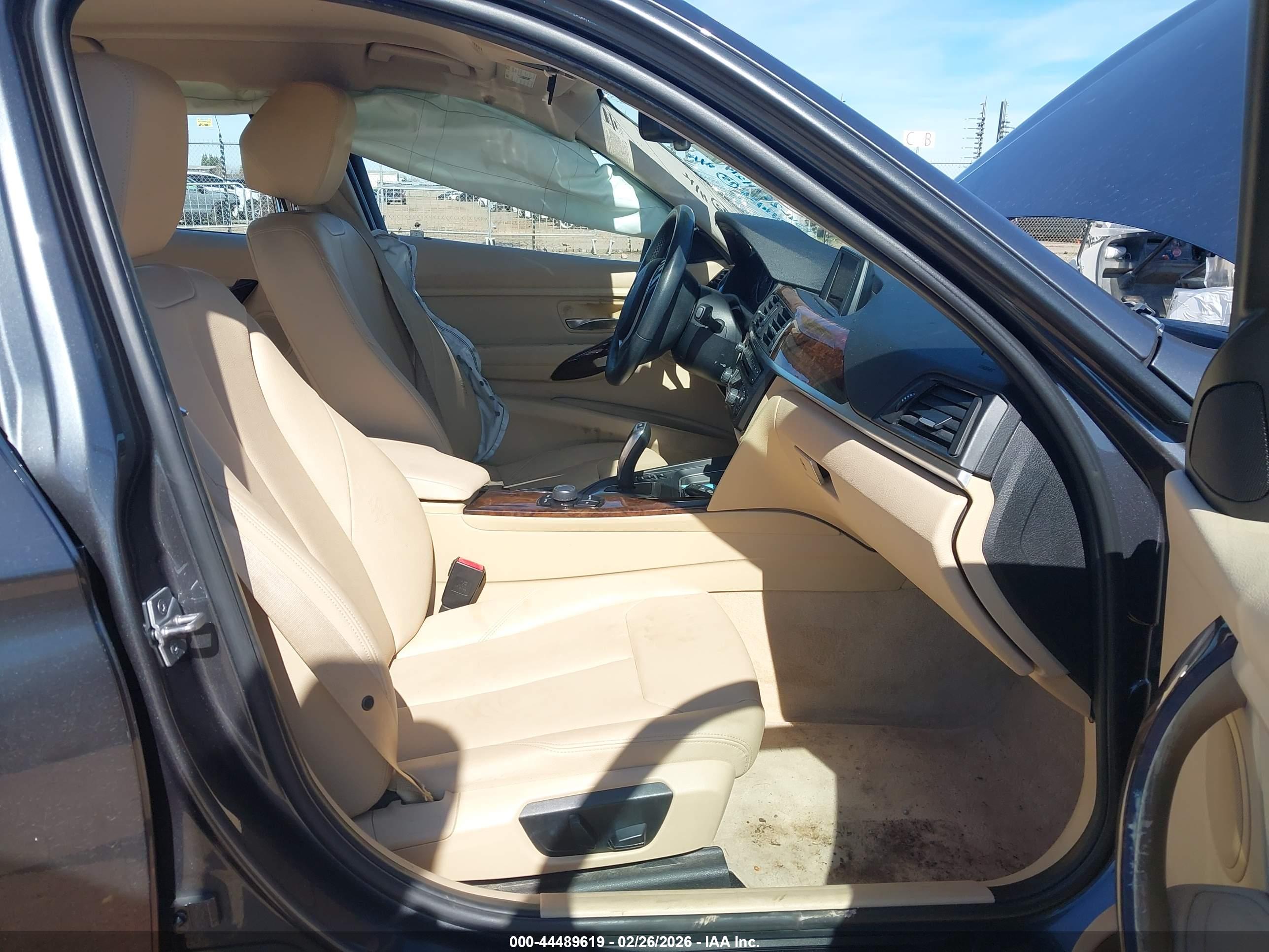 BMW 328I image 5