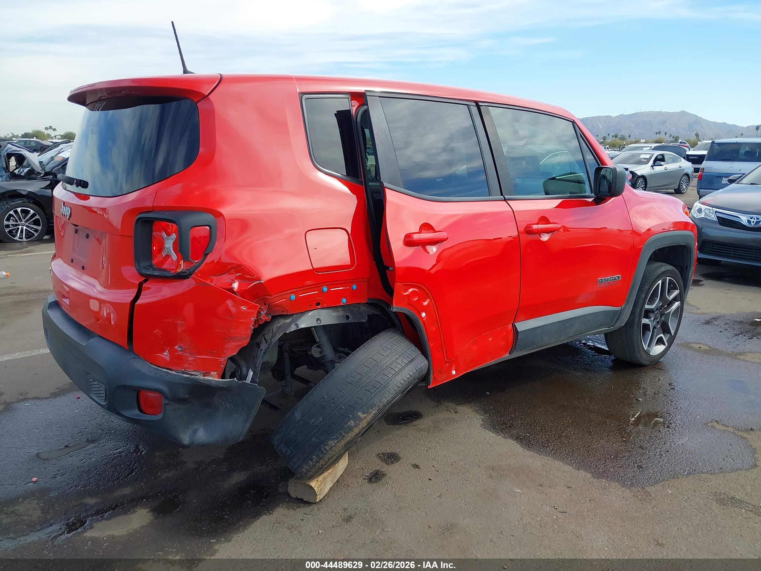 JEEP RENEGADE image 6