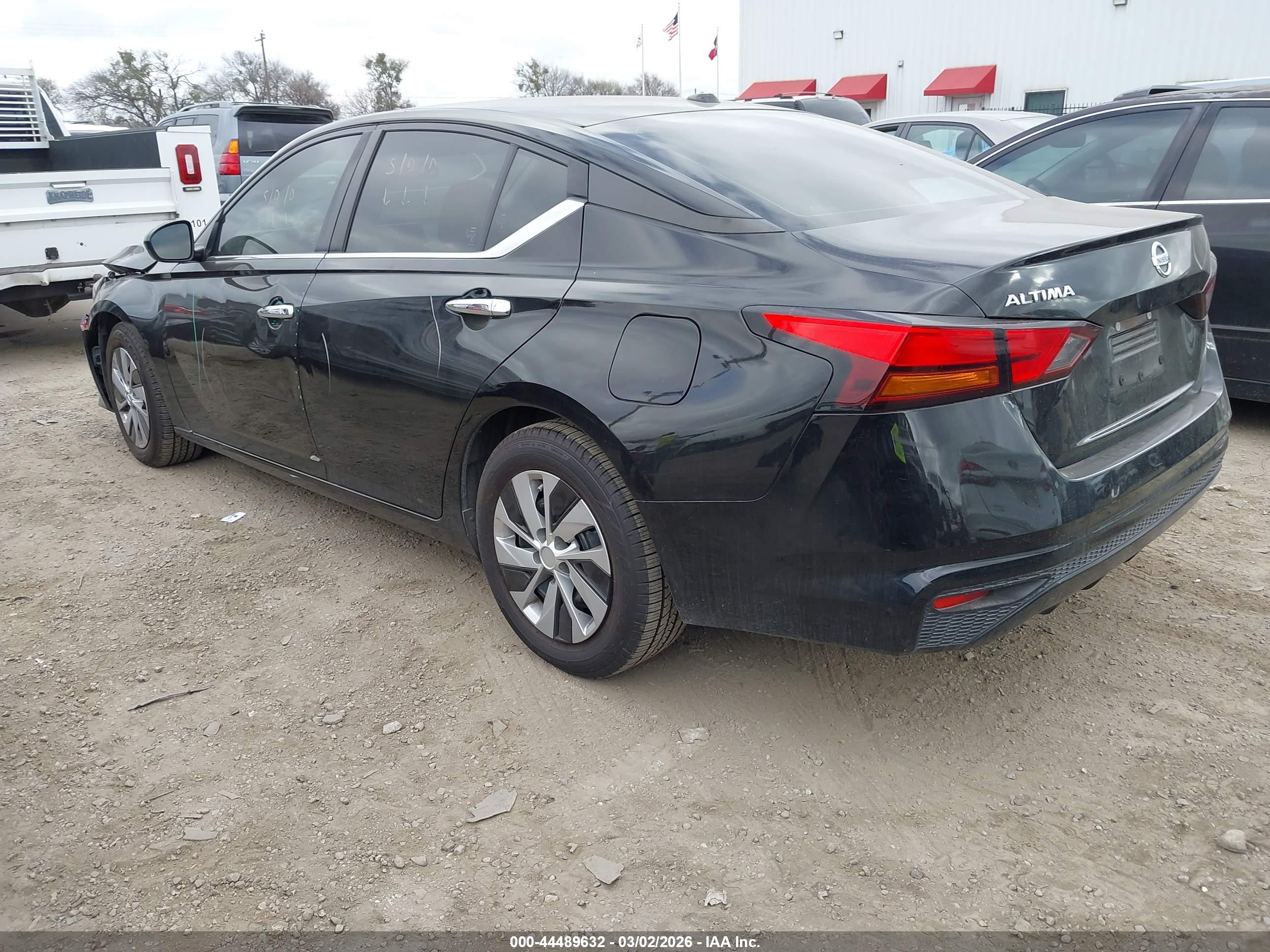 NISSAN ALTIMA image 3