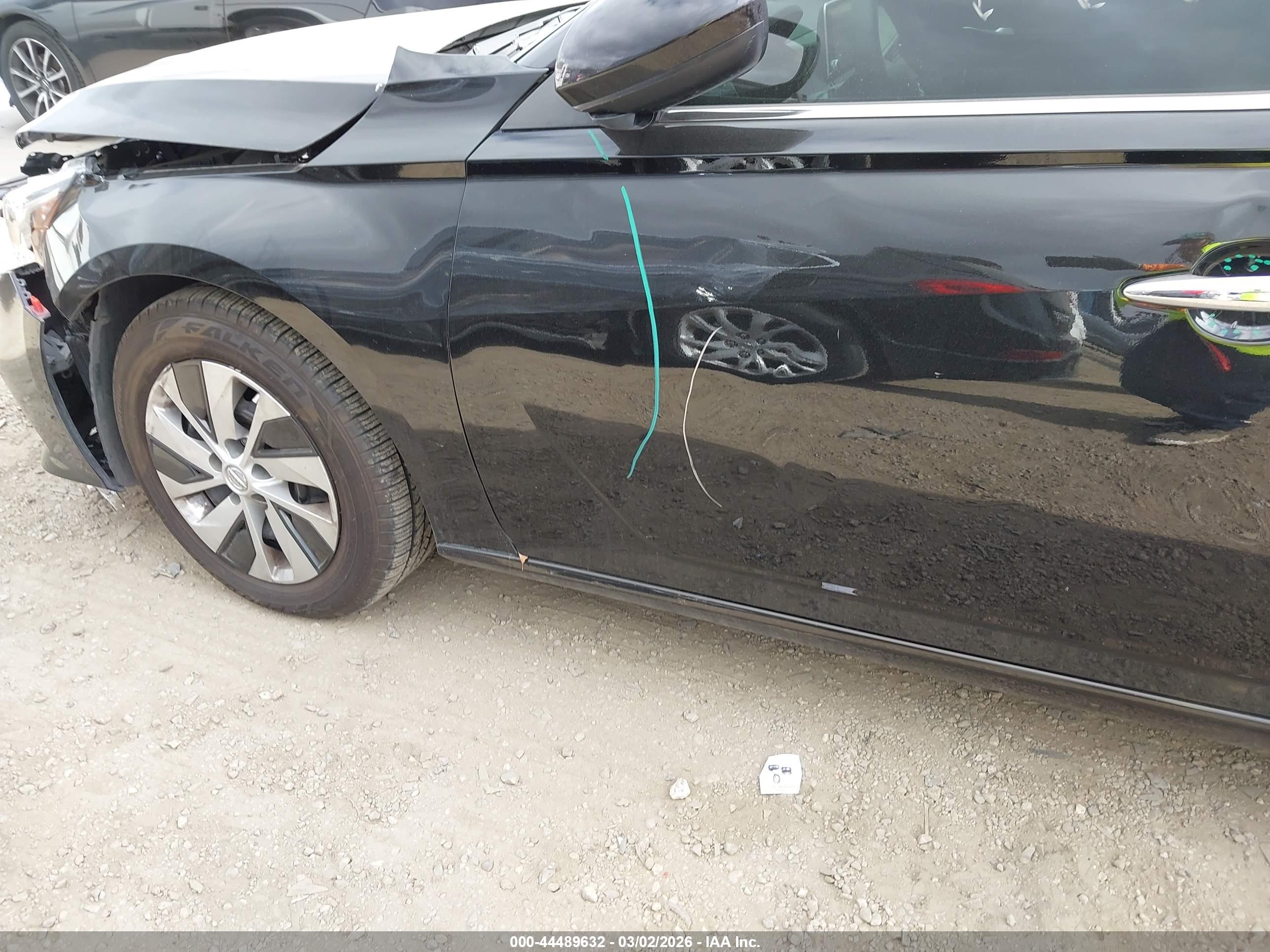 NISSAN ALTIMA image 6