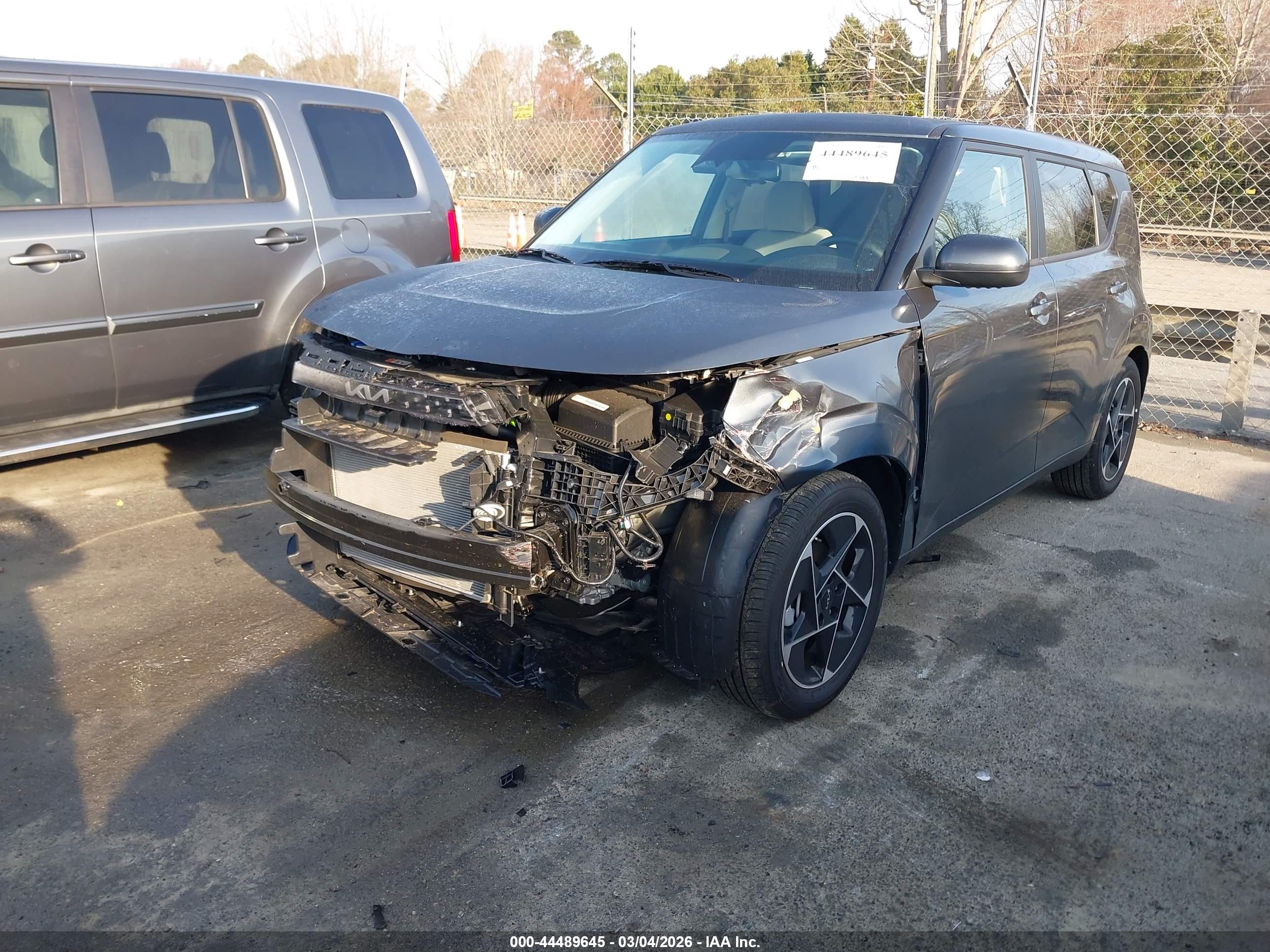 KIA SOUL image 2