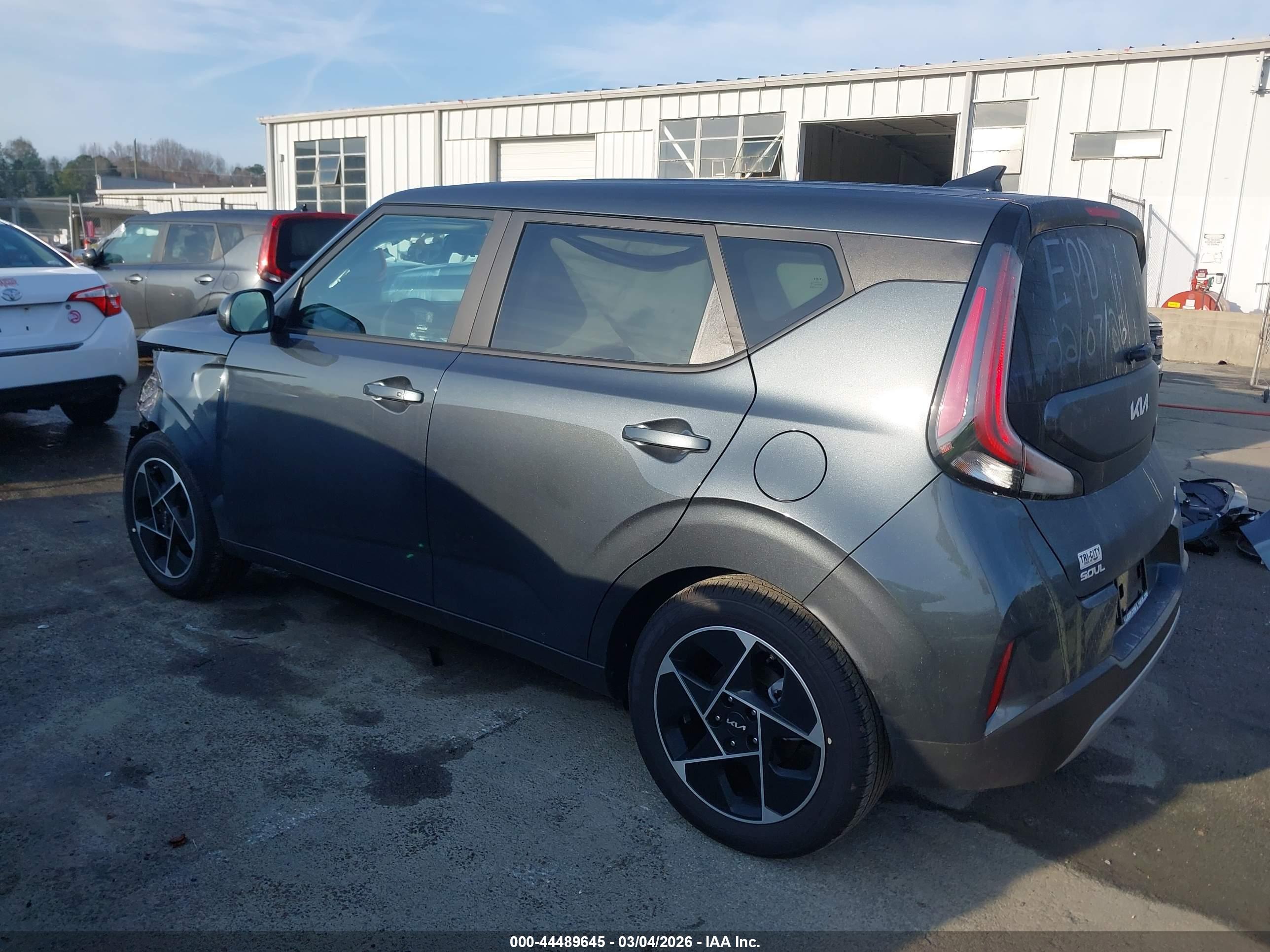KIA SOUL image 3