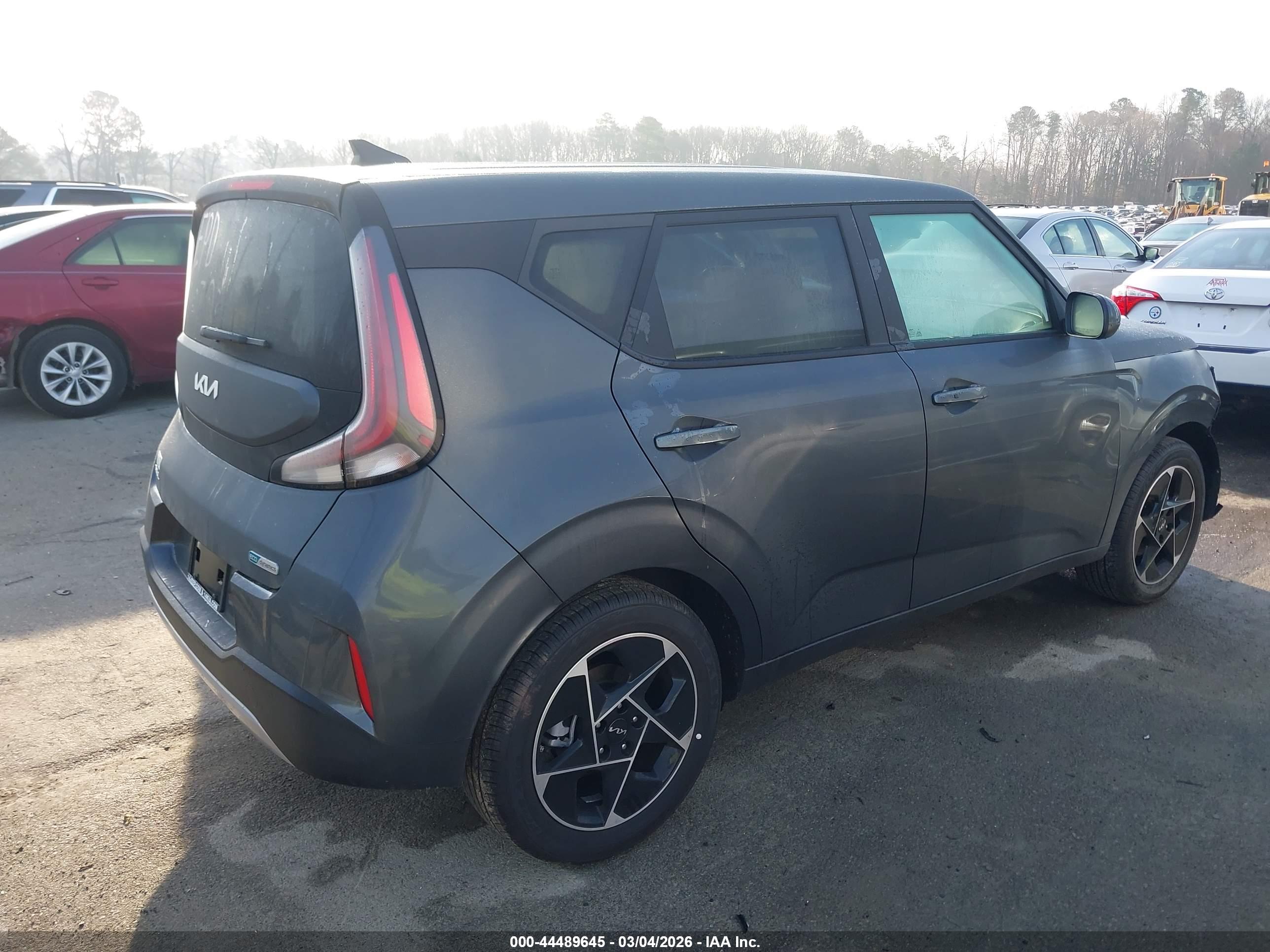 KIA SOUL image 4