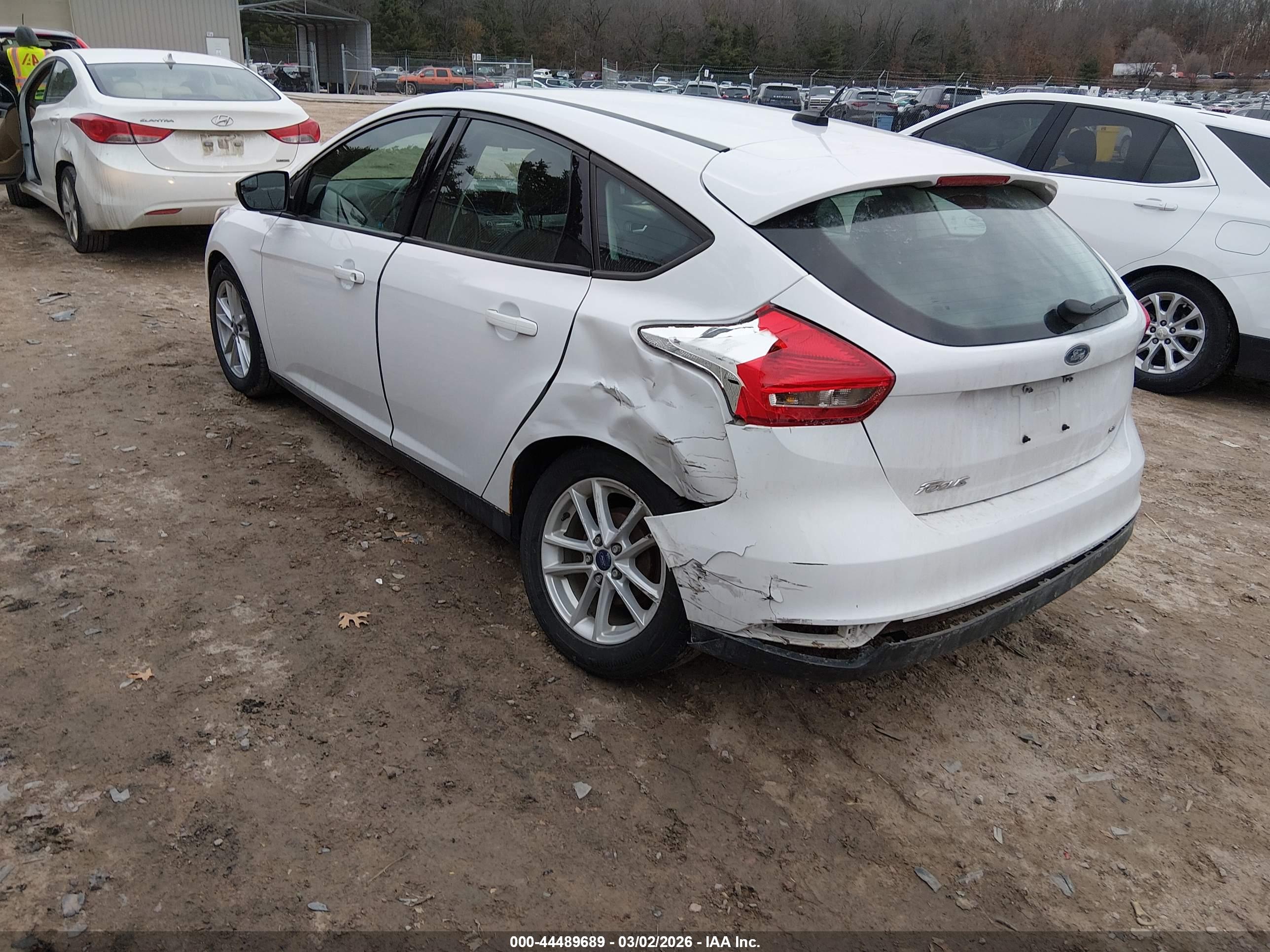 FORD FOCUS image 3